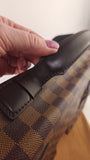 Louis Vuitton Damier Ebene Messenger Bag - G0401