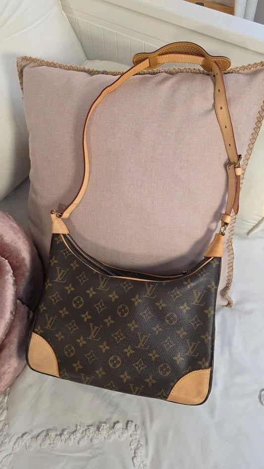 Louis Vuitton Monogram Boulogne 30 Shoulder Bag - 3254