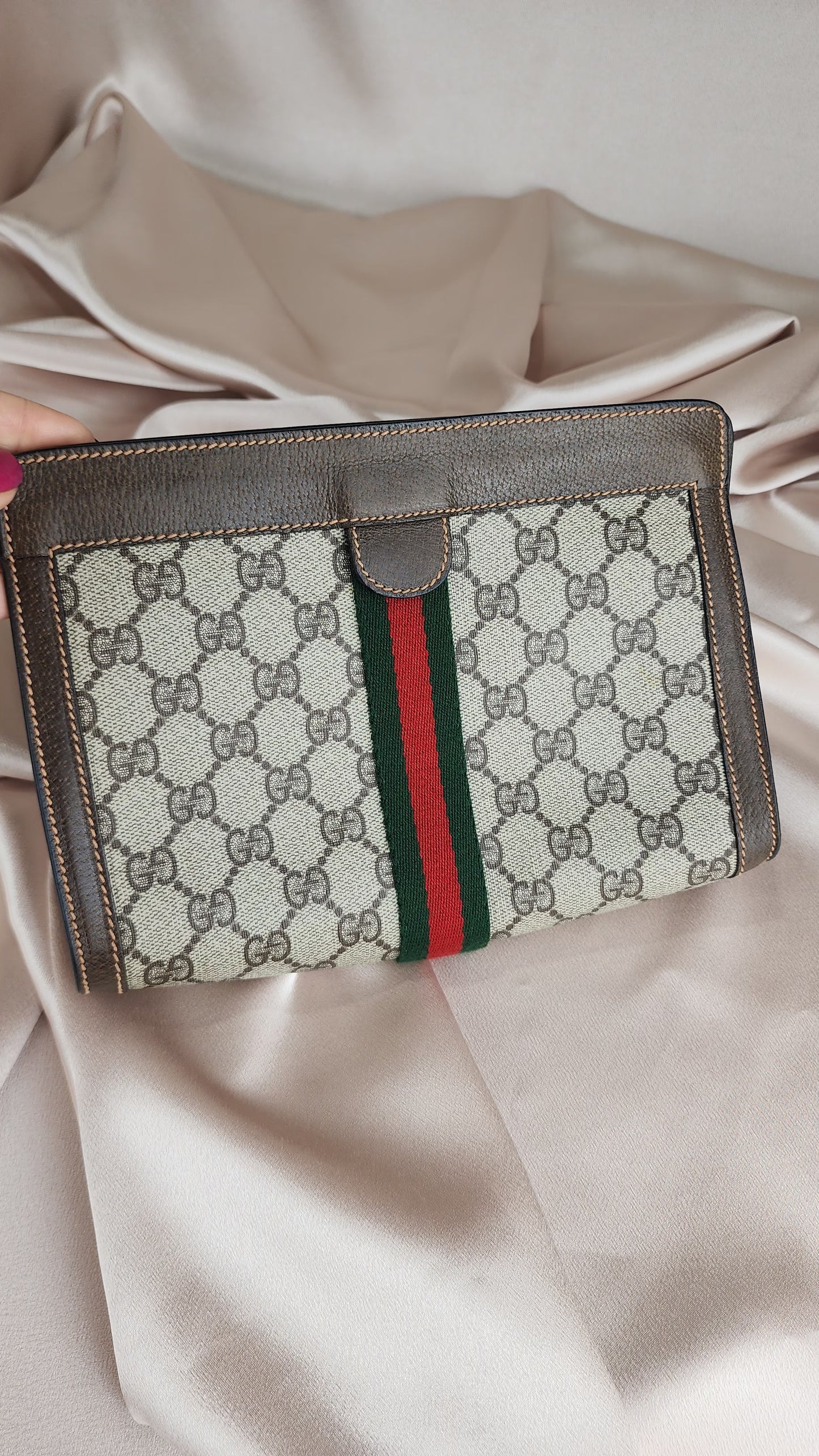 Gucci Supreme Sherry Line Clutch