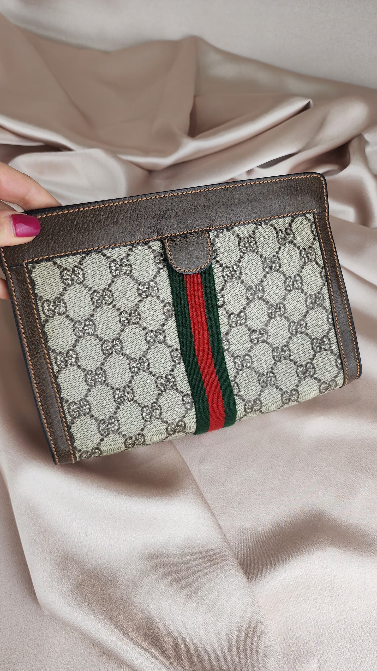 Gucci Supreme Sherry Line Clutch