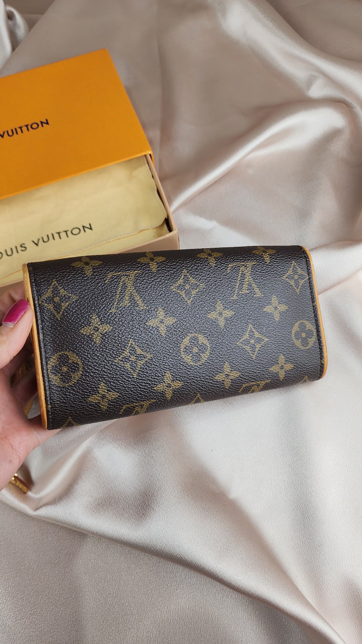 Louis Vuitton Twin Pochette PM