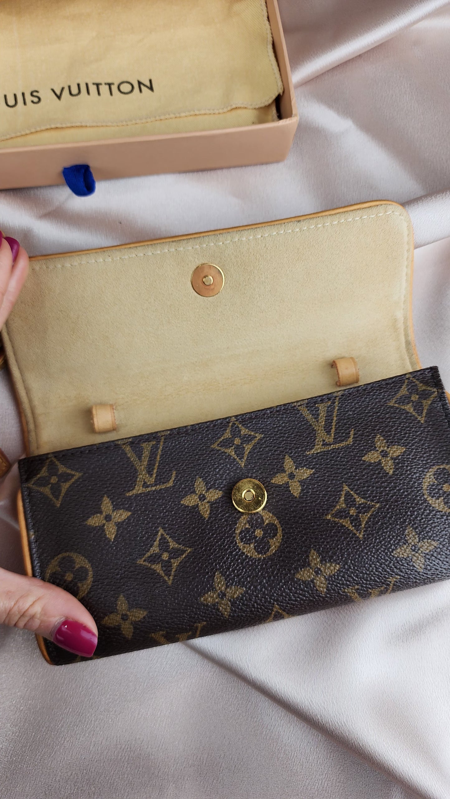 Louis Vuitton Twin Pochette PM