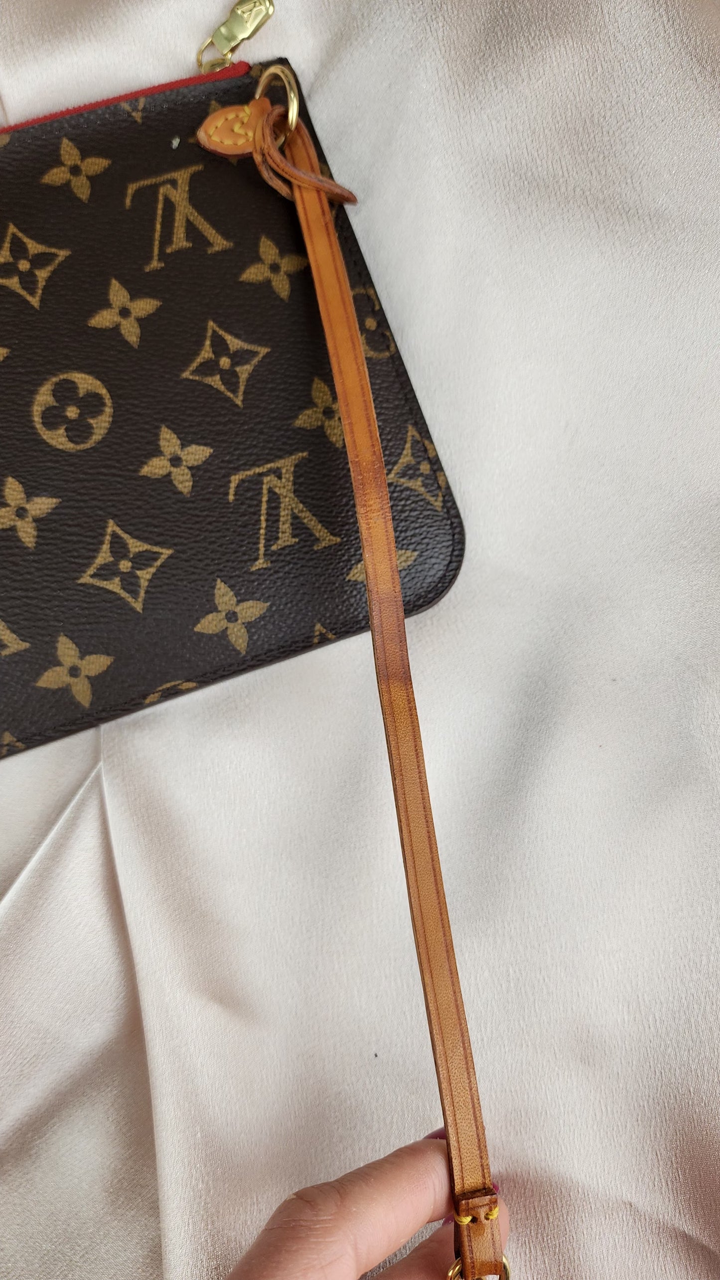 Louis Vuitton Monogram Neverfull MM Pouch