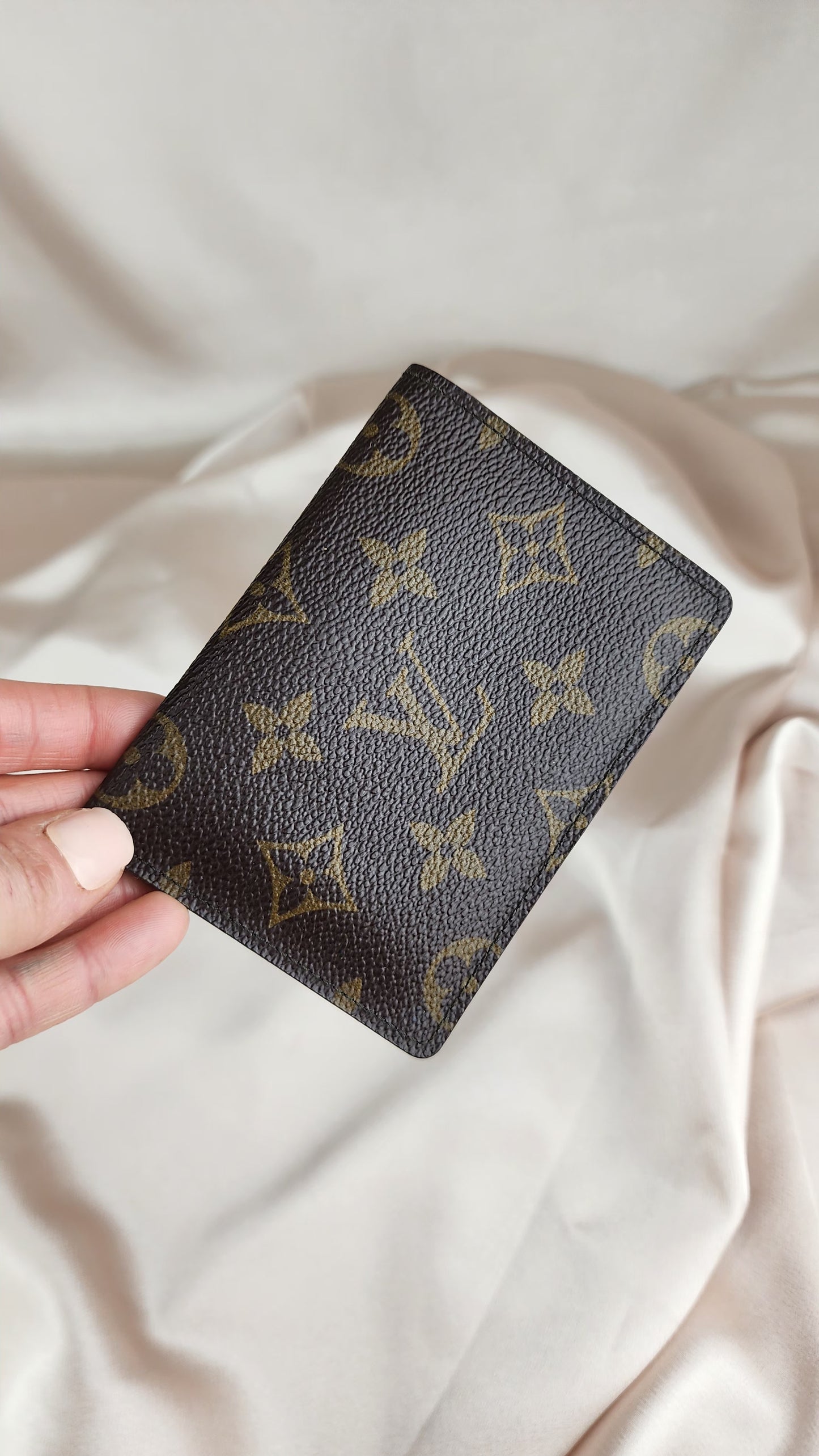 Louis Vuitton Card/ID Case