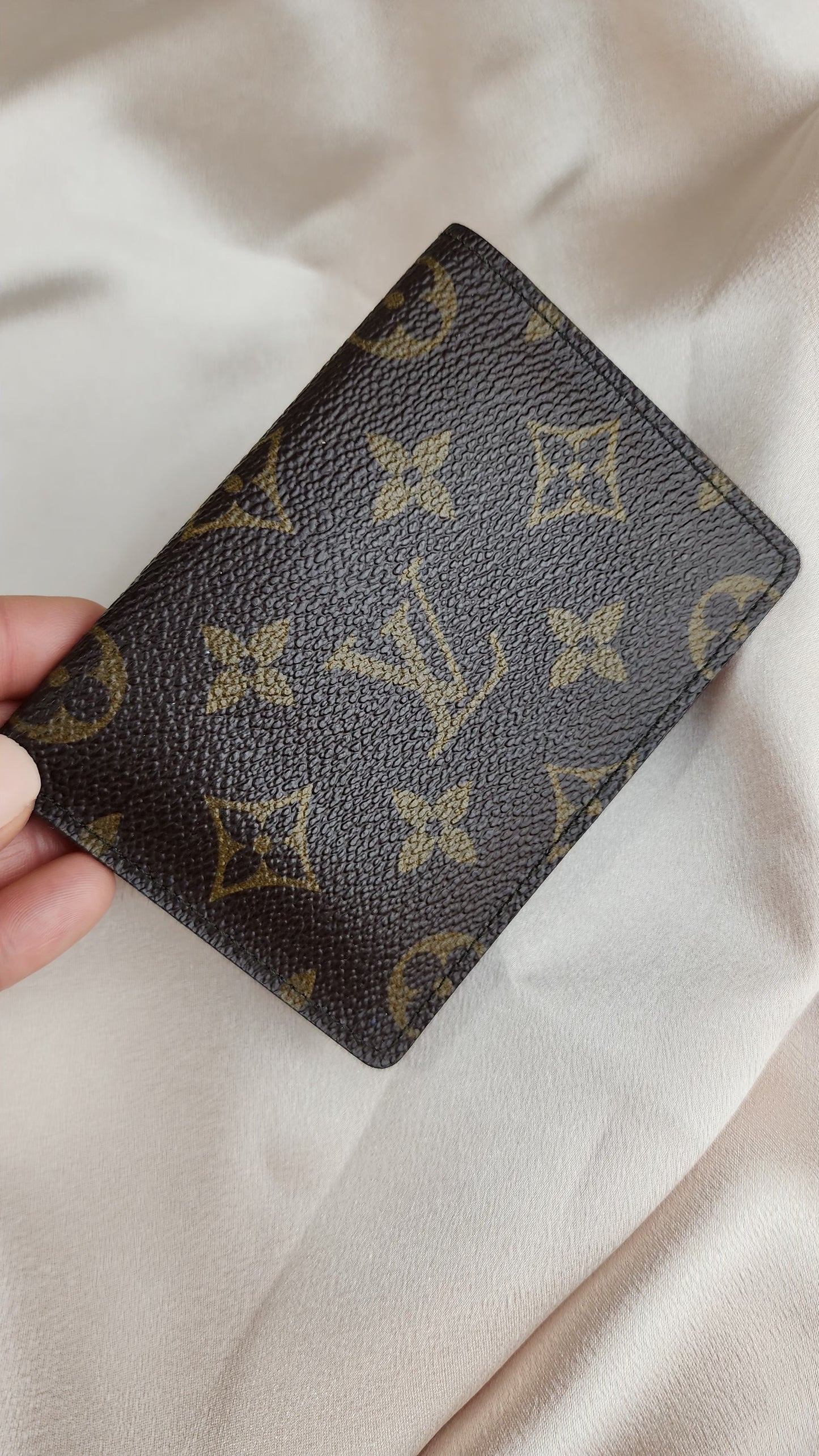 Louis Vuitton Card/ID Case