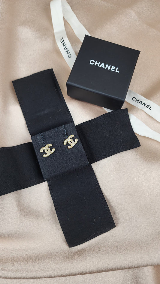 Chanel Gold Pearly white crystal pierced earrings