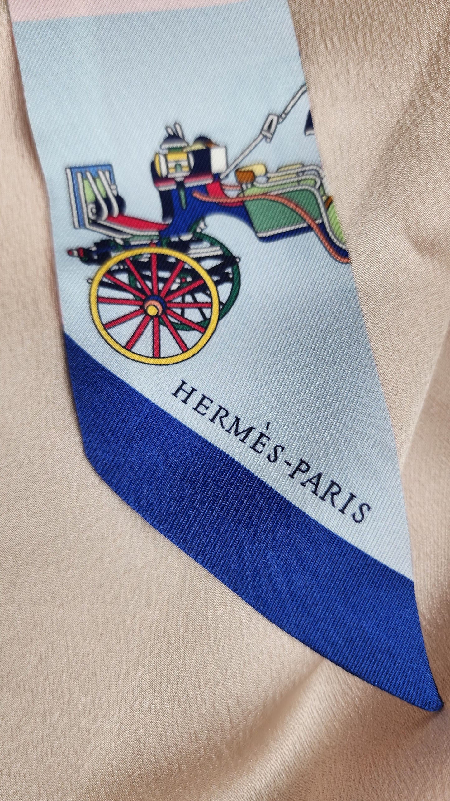 Hermes Twilly Carriages 100% Silk, with box