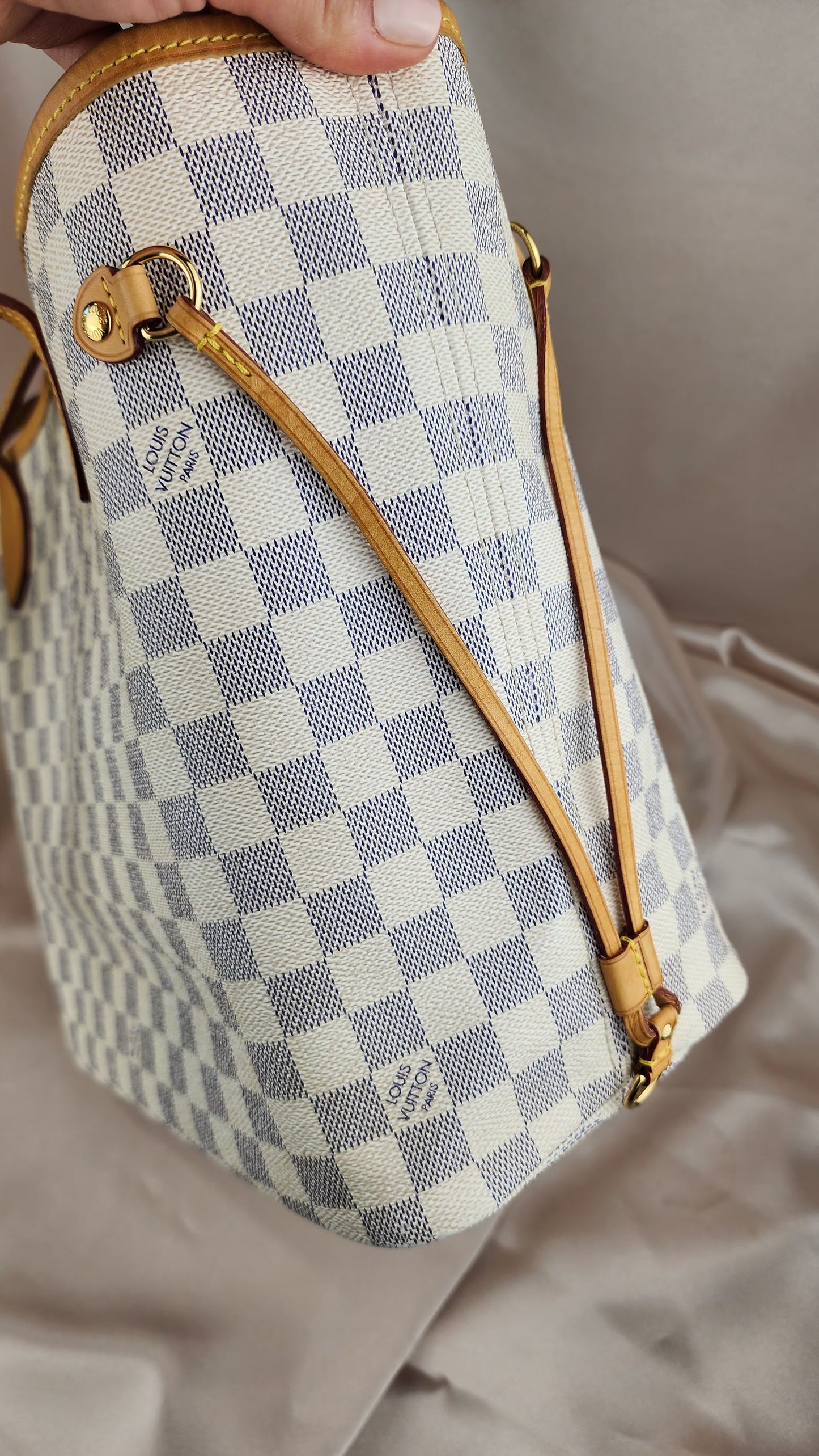 Louis Vuitton Damier Azur Neverfull MM