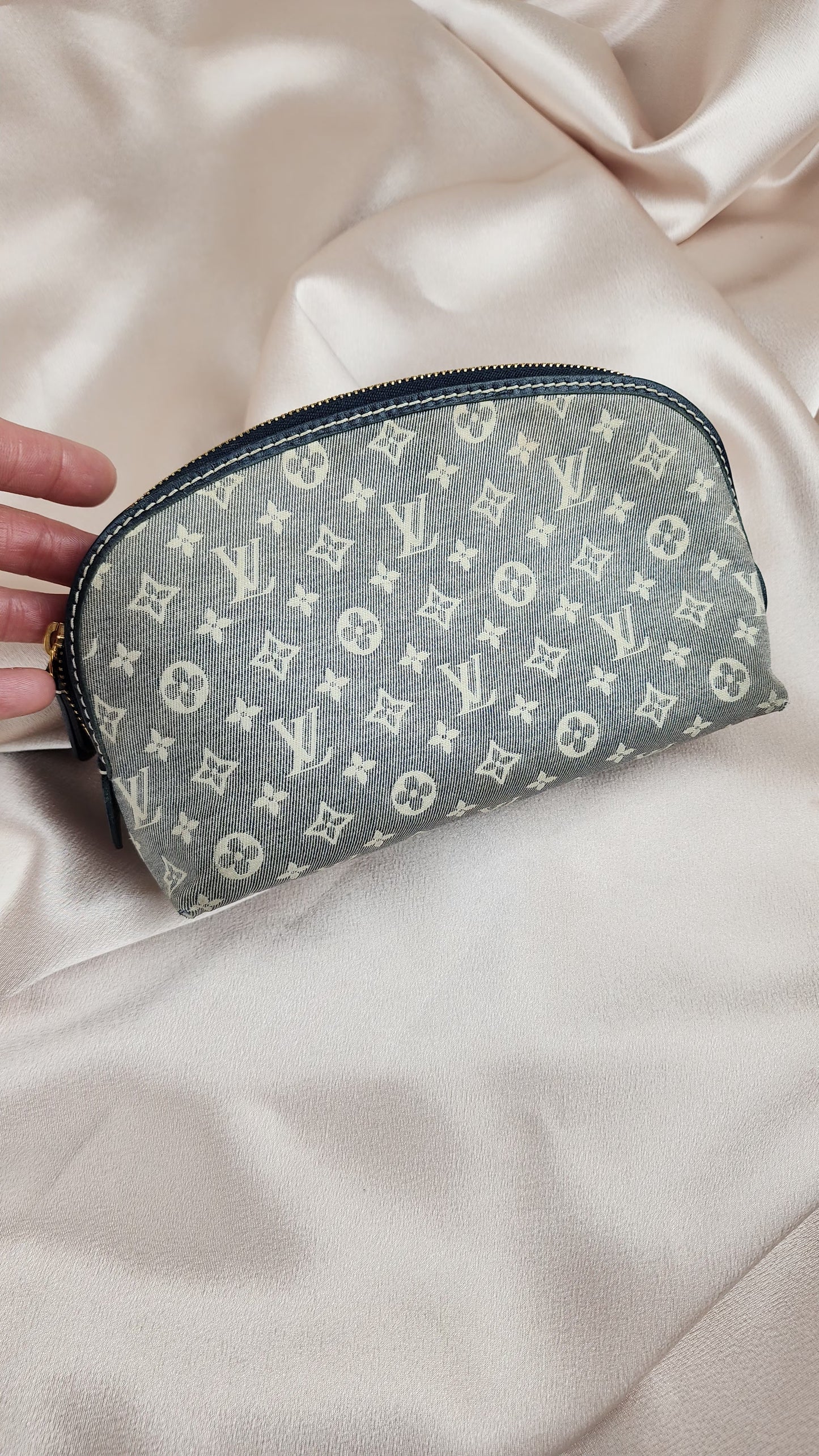 Louis Vuitton Monogram Idylle Cosmetics Pouch PM