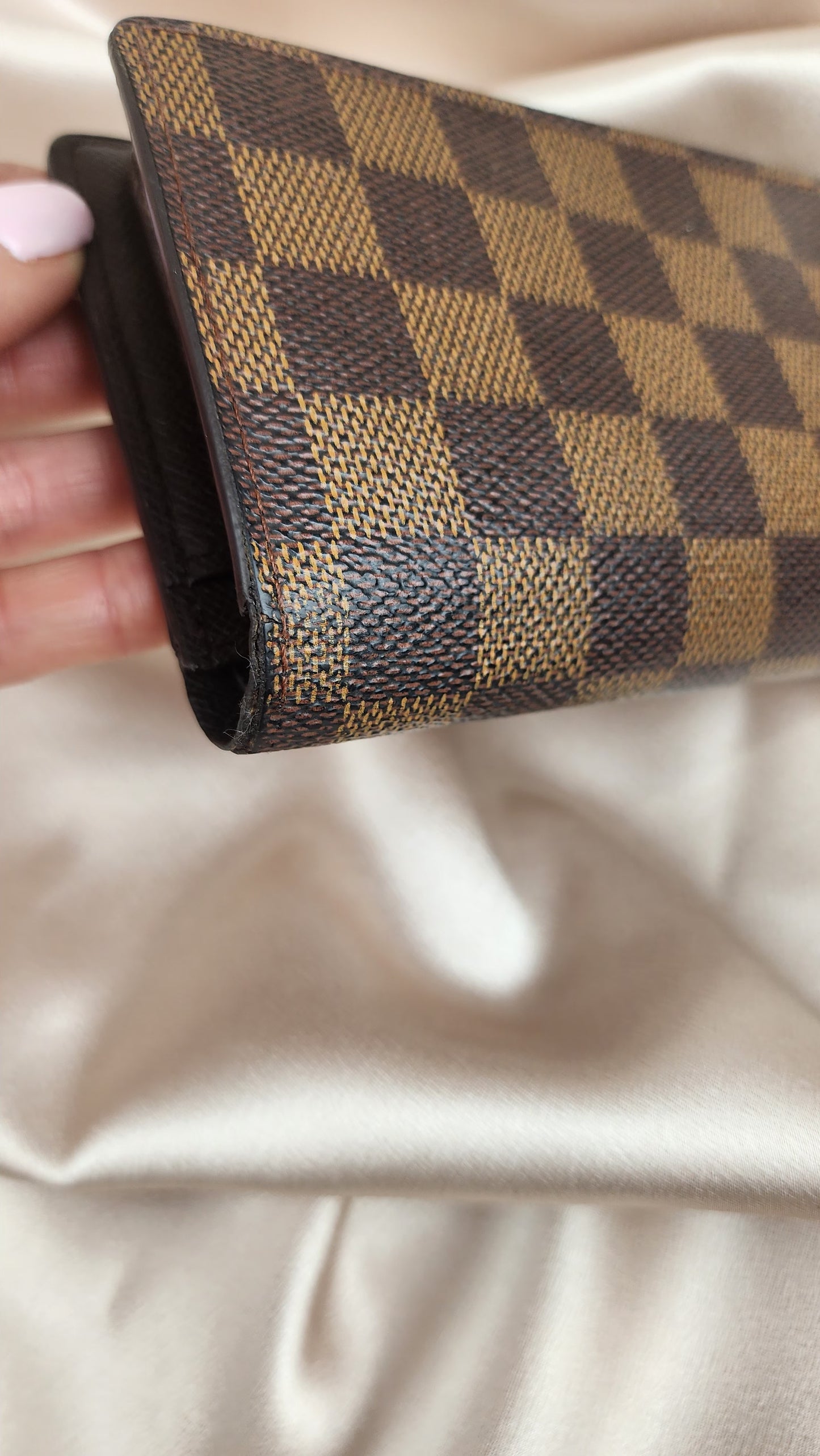 Louis Vuitton Damier Ebene Kiss Lock Wallet