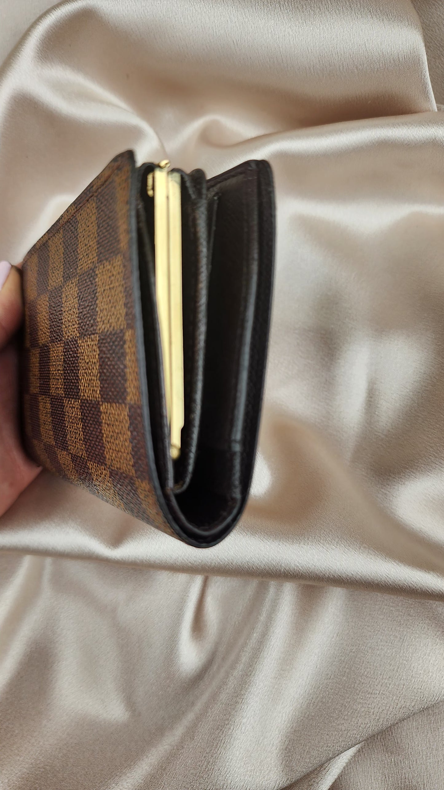 Louis Vuitton Damier Ebene Kiss Lock Wallet