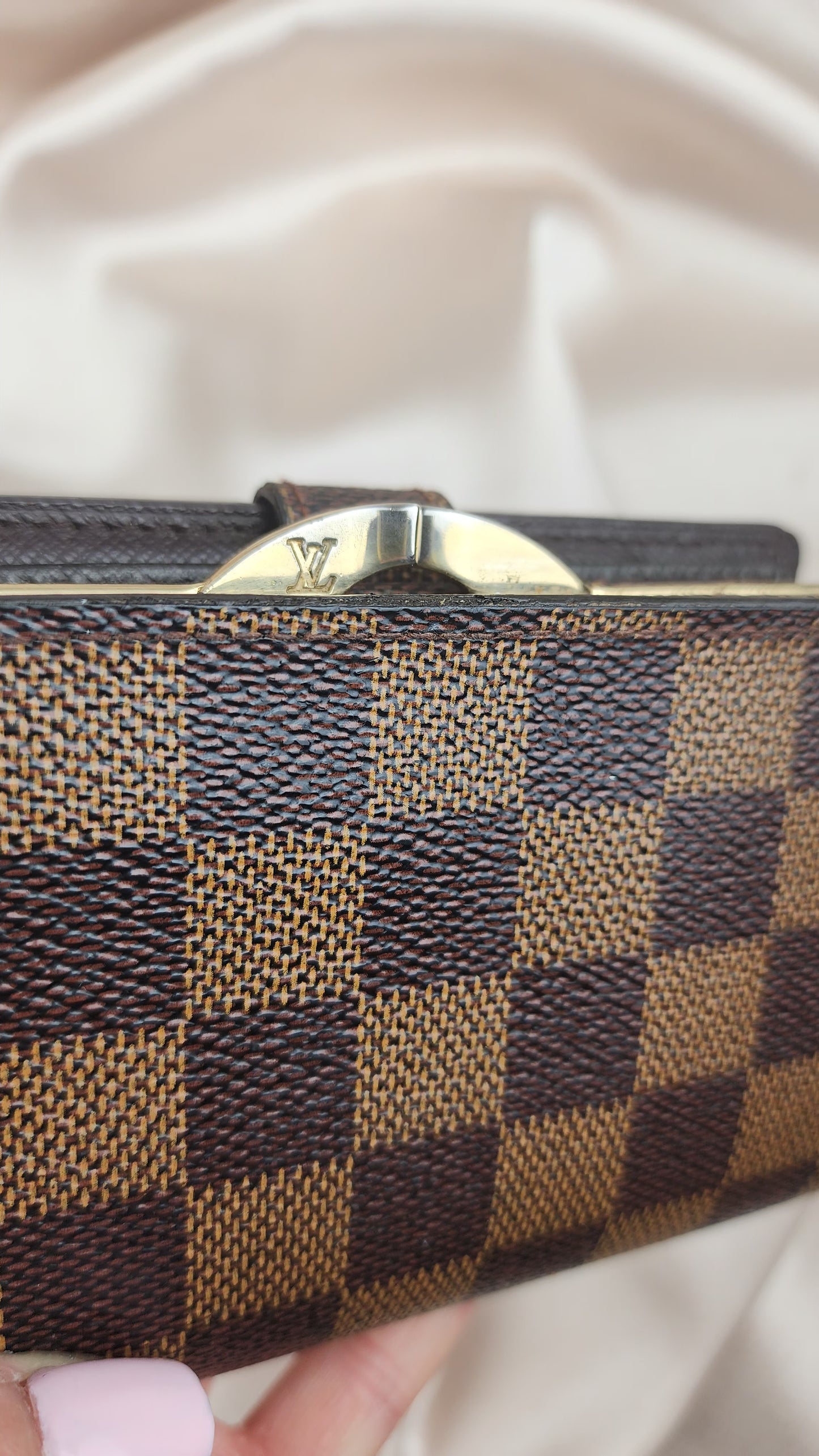 Louis Vuitton Damier Ebene Kiss Lock Wallet