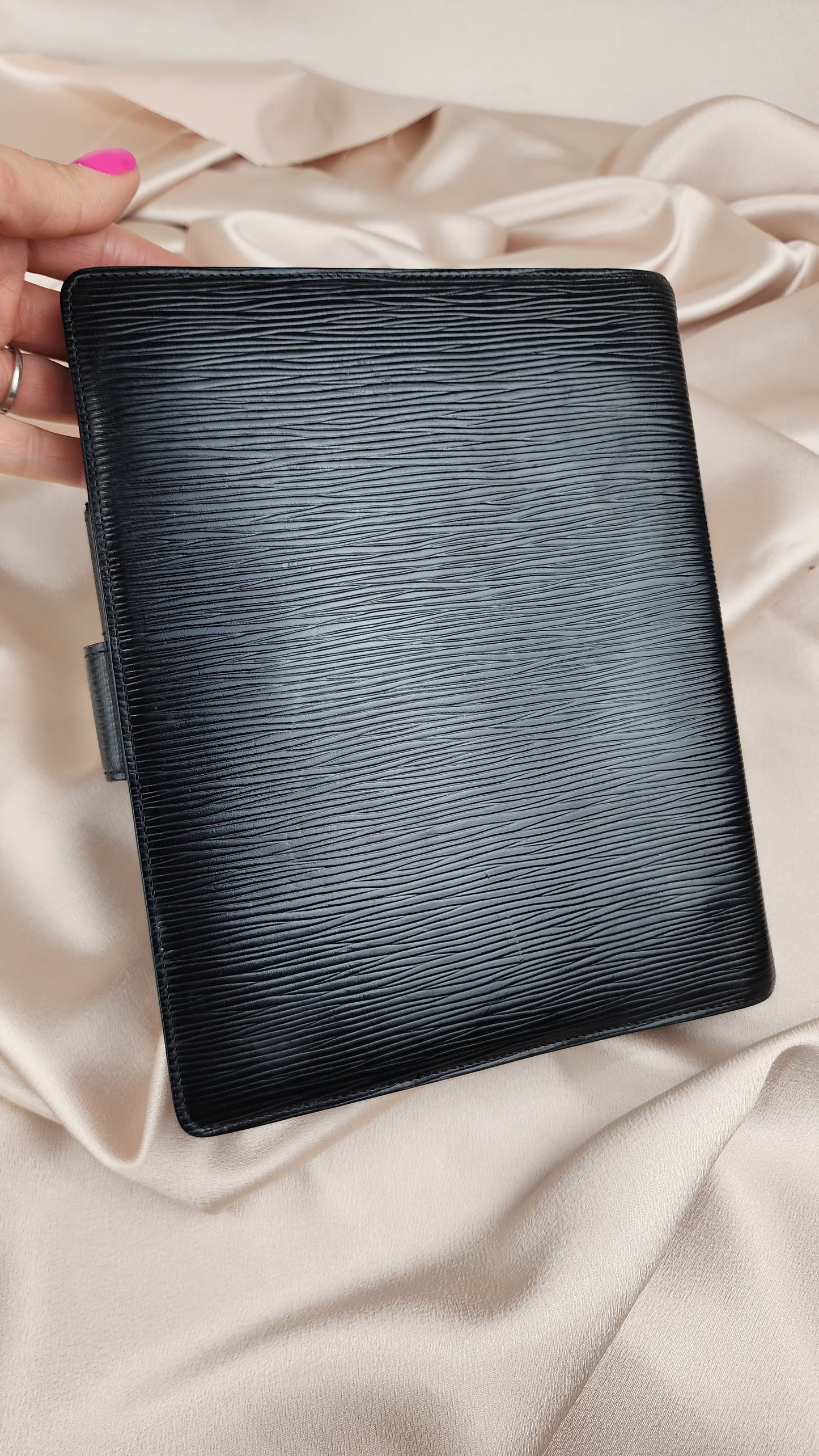 Louis Vuitton Black Epi Leather Agenda MM