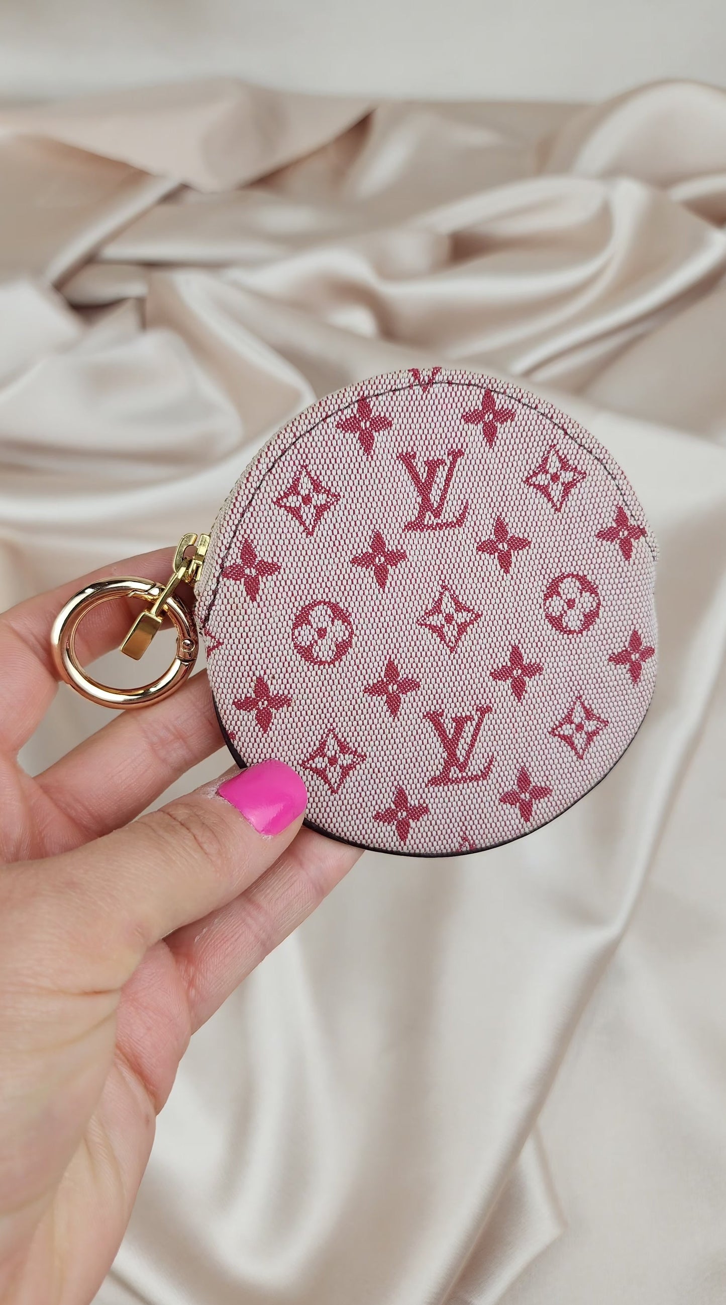 Louis Vuitton Mini Lin Coin Purse