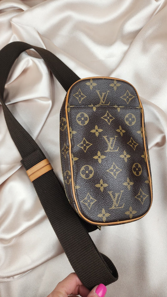 Louis Vuitton Monogram Gange Bum Bag