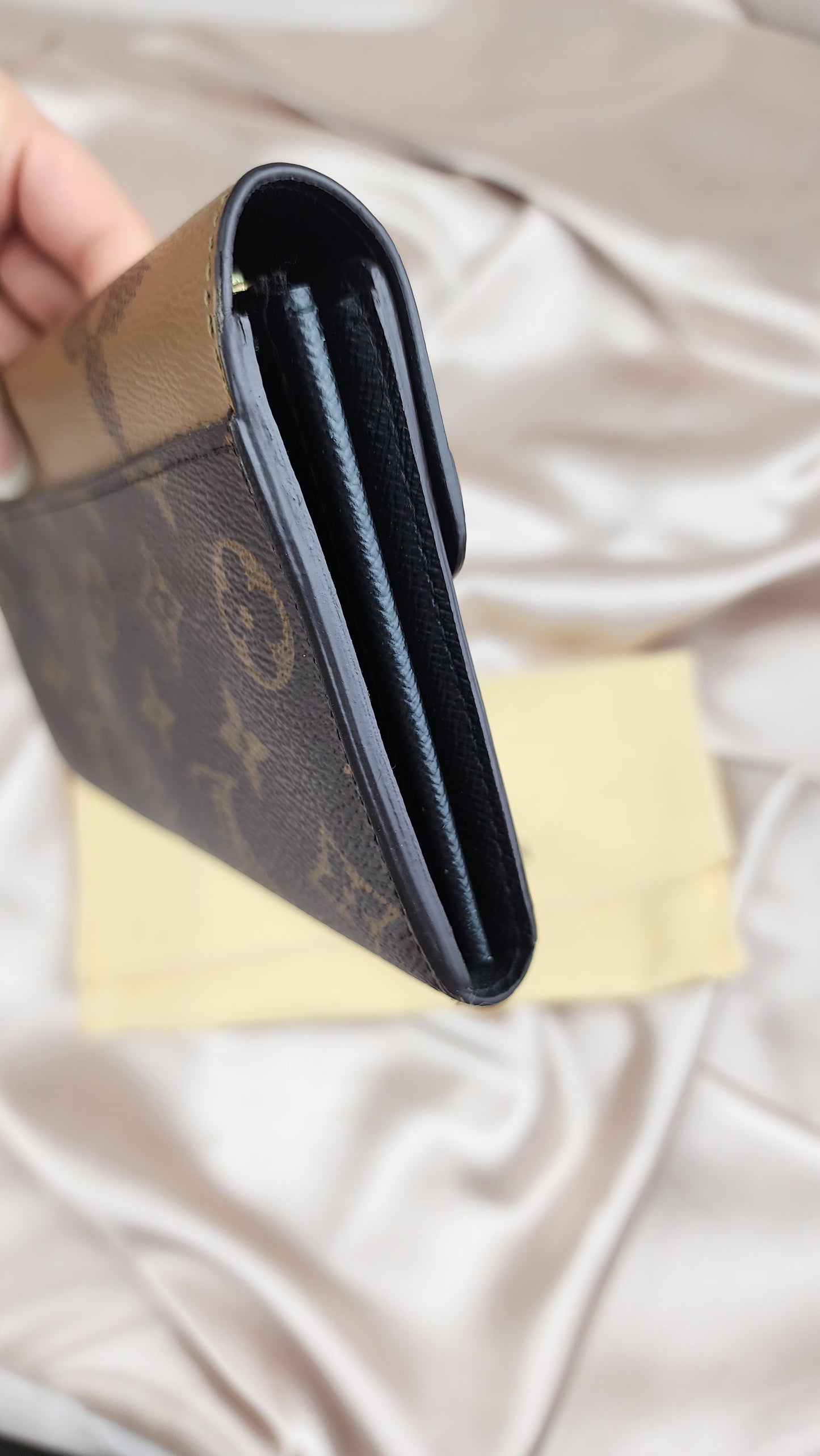 Louis Vuitton Reverse Monogram Sarah Wallet