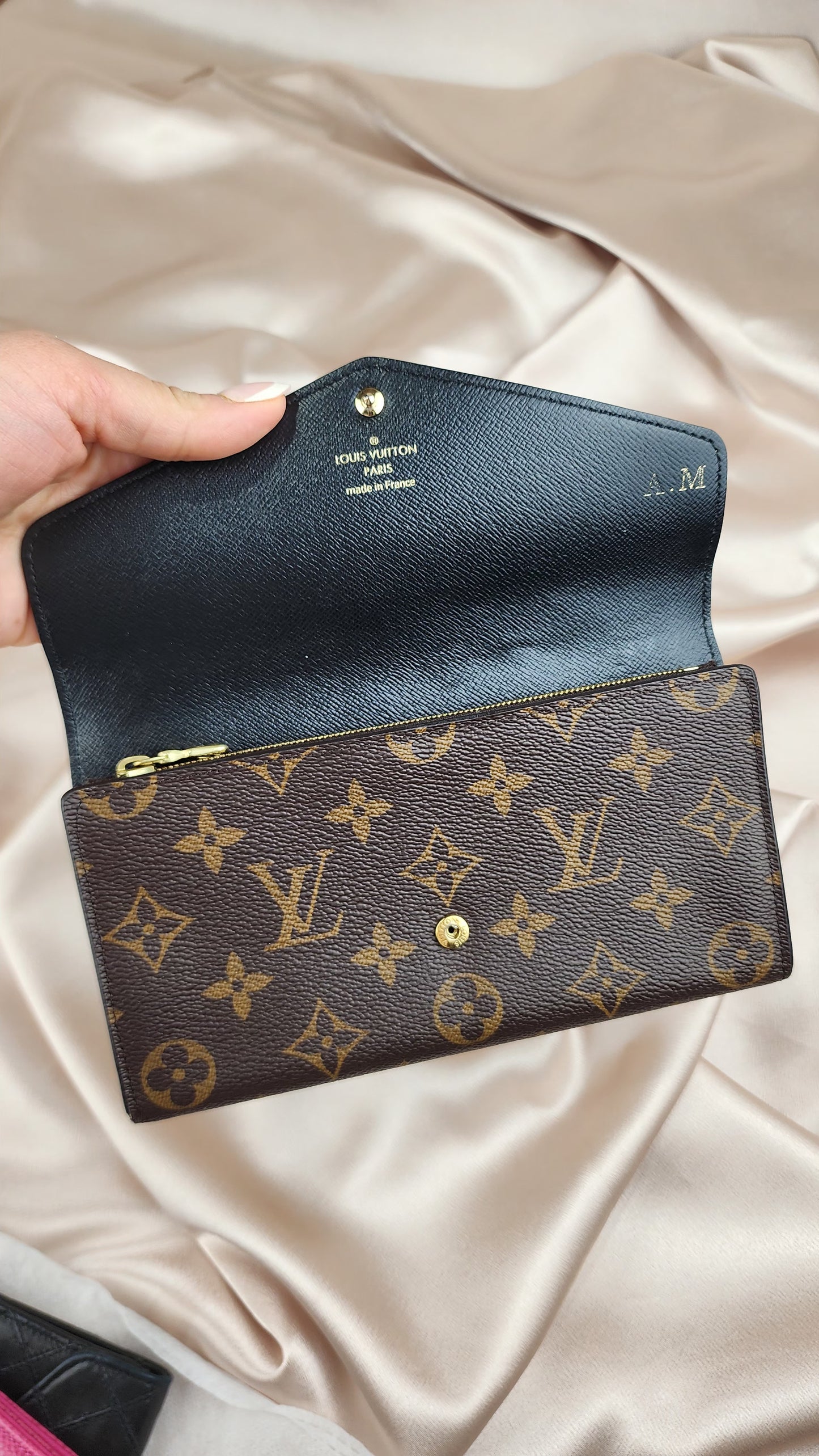 Louis Vuitton Reverse Monogram Sarah Wallet