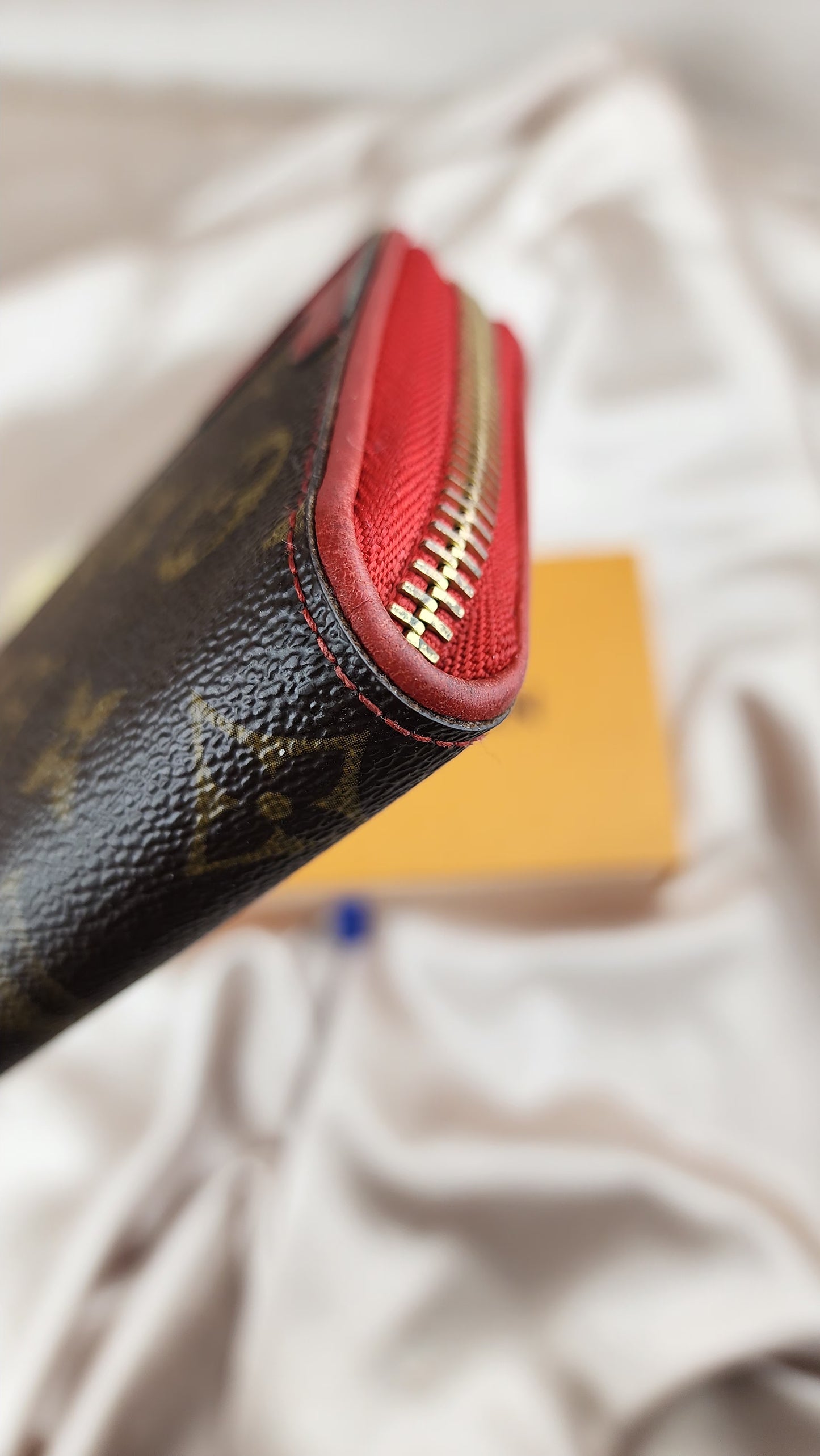 Louis Vuitton Monogram and Red Zippy Wallet - Full Inclusion