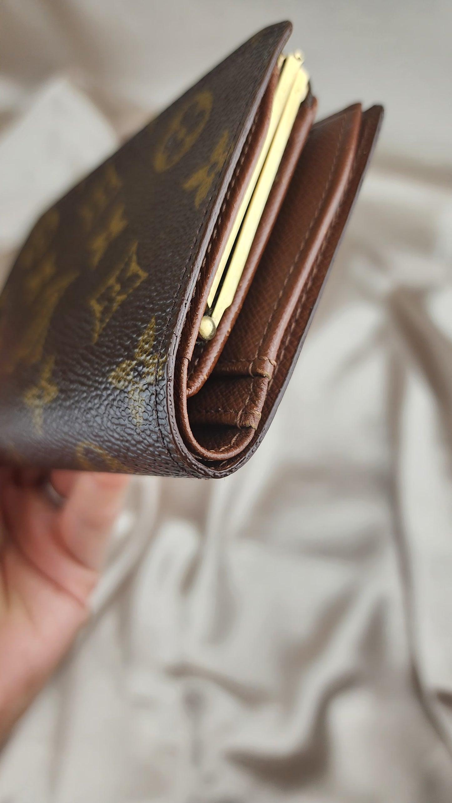 Louis Vuitton Monogram Porte Monnaie Billets Wallet