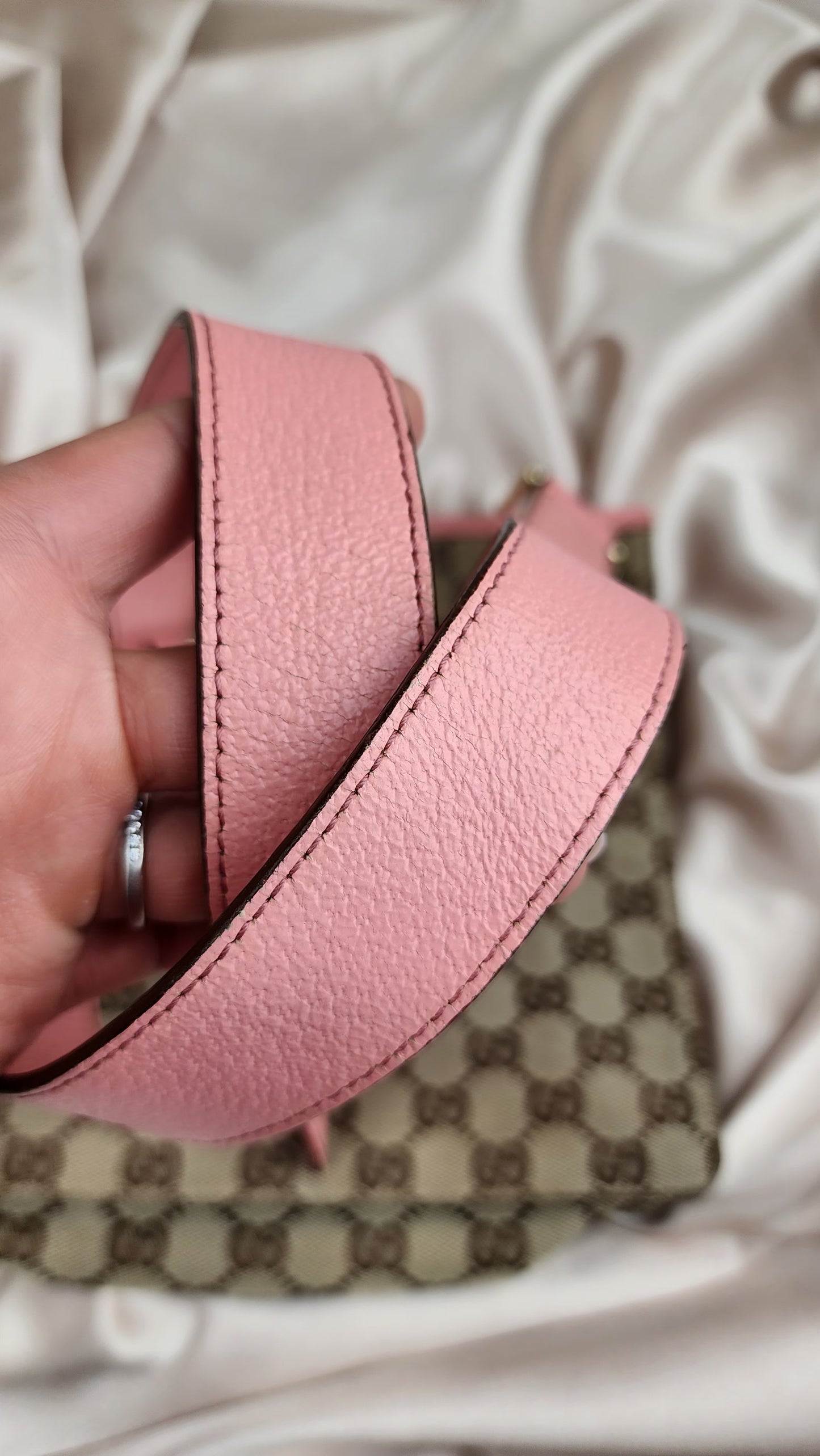 Gucci GG Pink Leather Crossbody Bag - 759