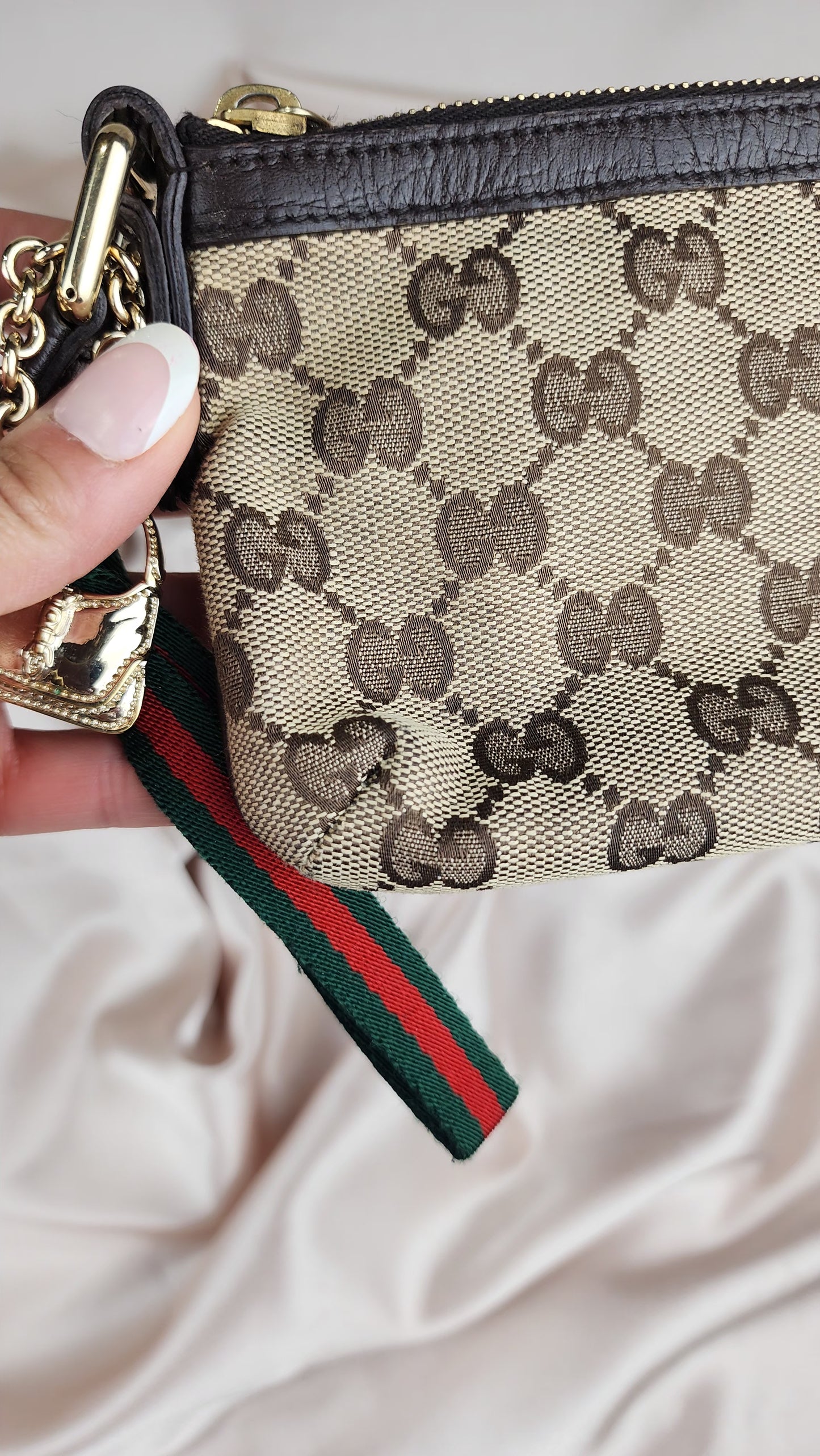 Gucci Sherry Line Wristlet Pouch