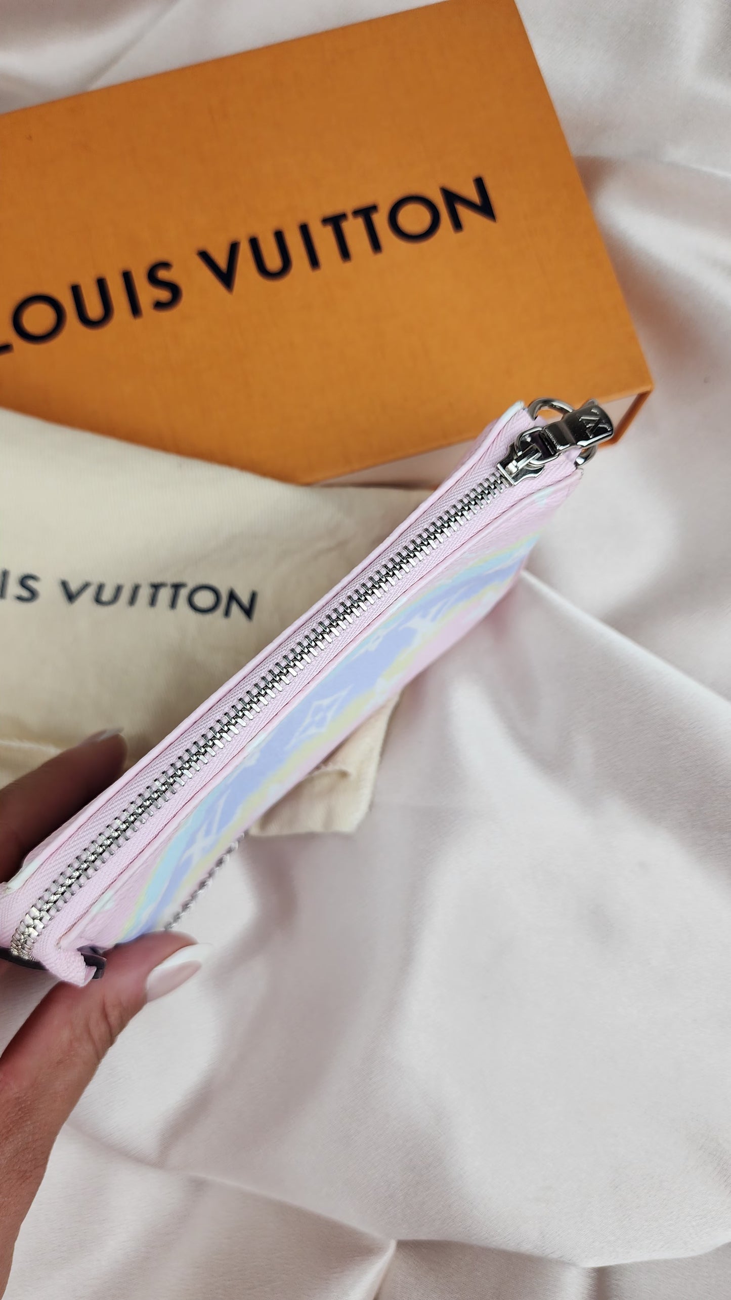 Louis Vuitton Monogram Escal Mini Pochette - 799