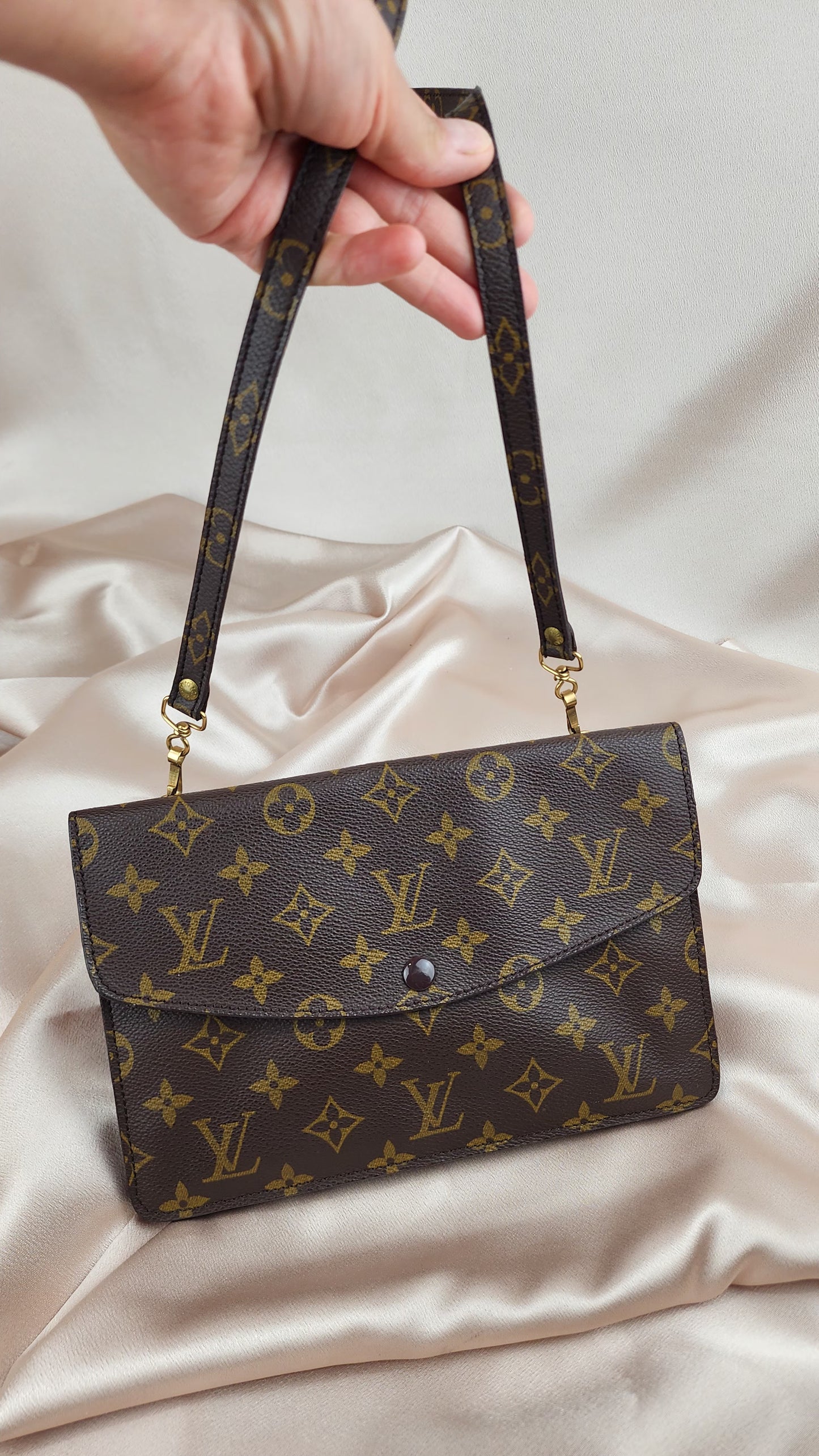 Louis Vuitton Vintage Monogram Double Rabat Bag - 835