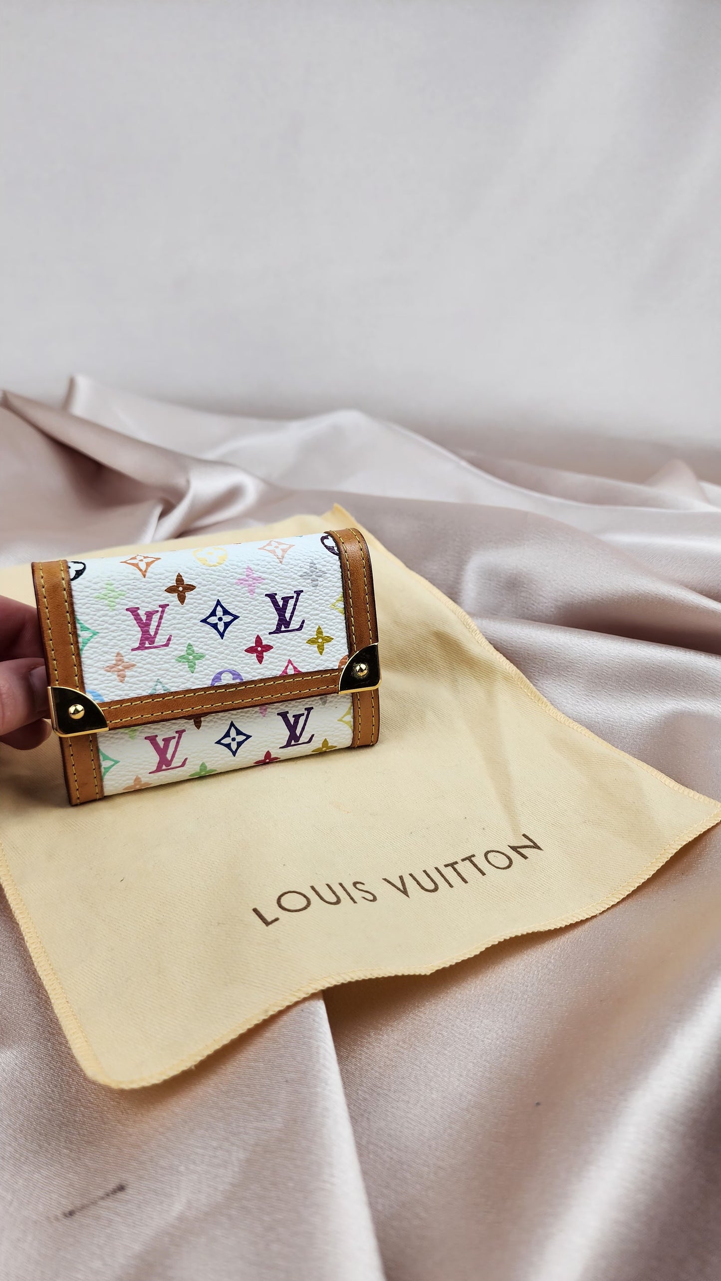 Louis Vuitton Monogram White Multicolor Porte Monnaie Cles - 884