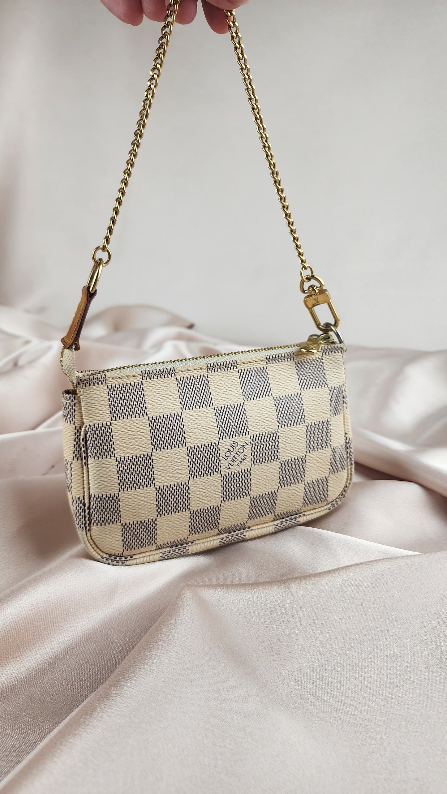 Louis Vuitton Damier Azur Mini Pochette Accessoires Pouch - 903