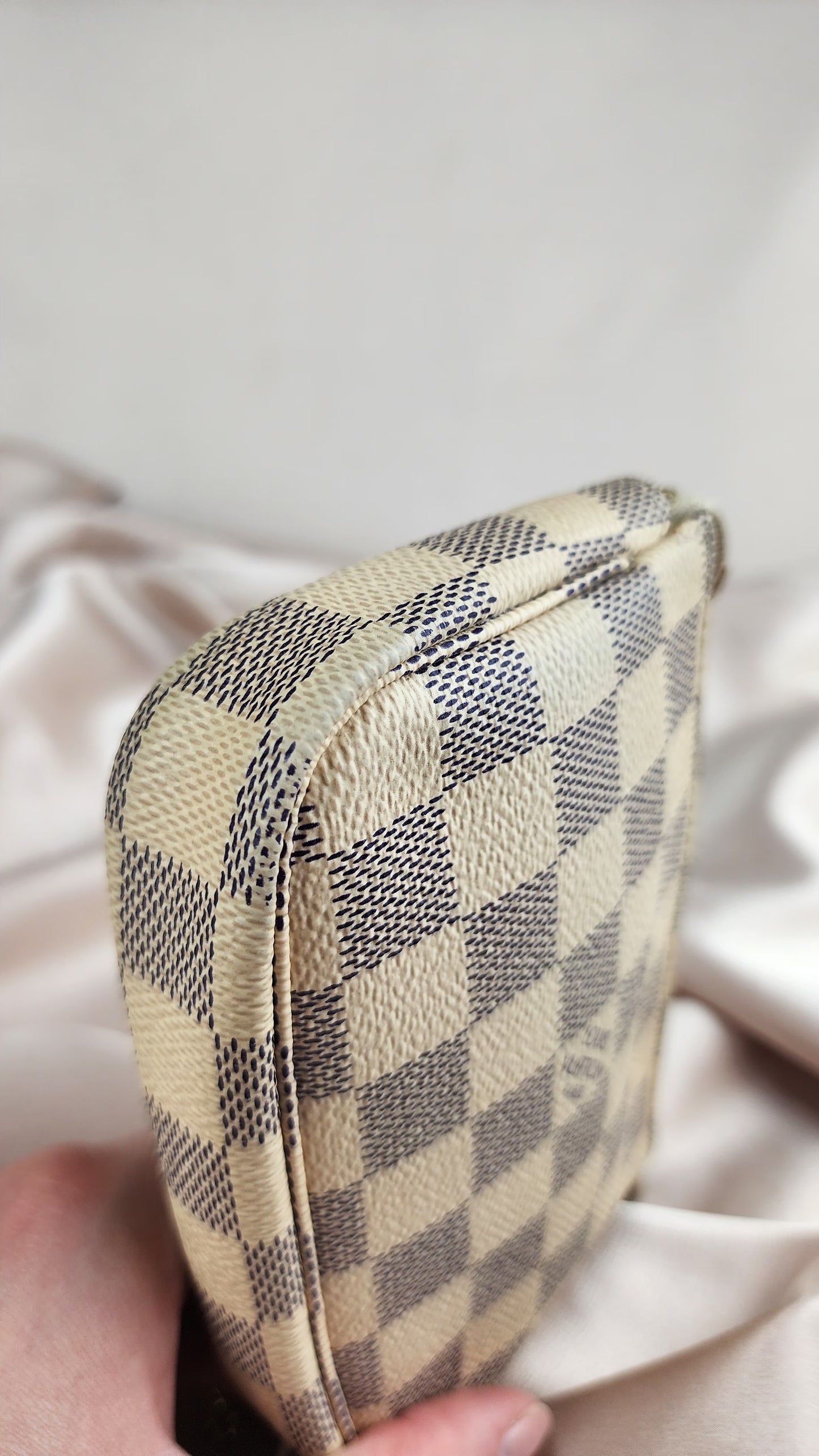 Louis Vuitton Damier Azur Mini Pochette Accessoires Pouch - 903