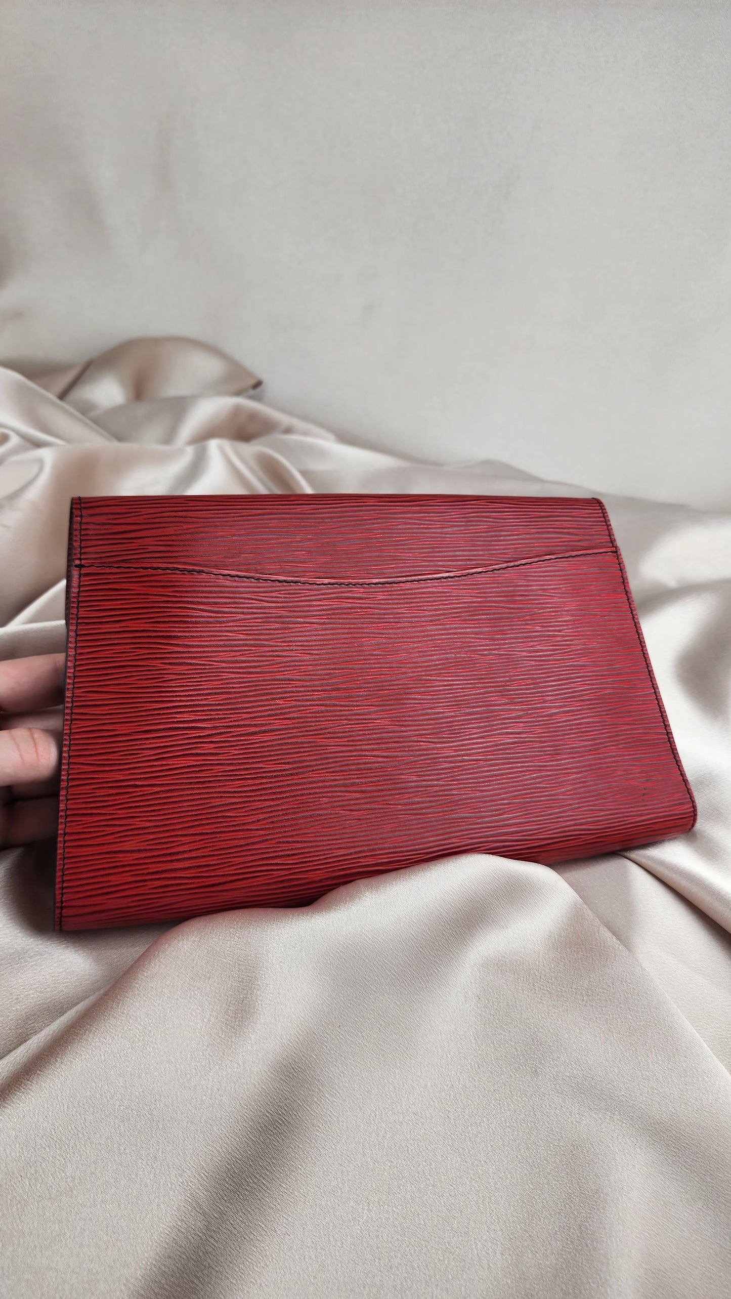 Louis Vuitton Red Epi Leather Art Deco Clutch - 901