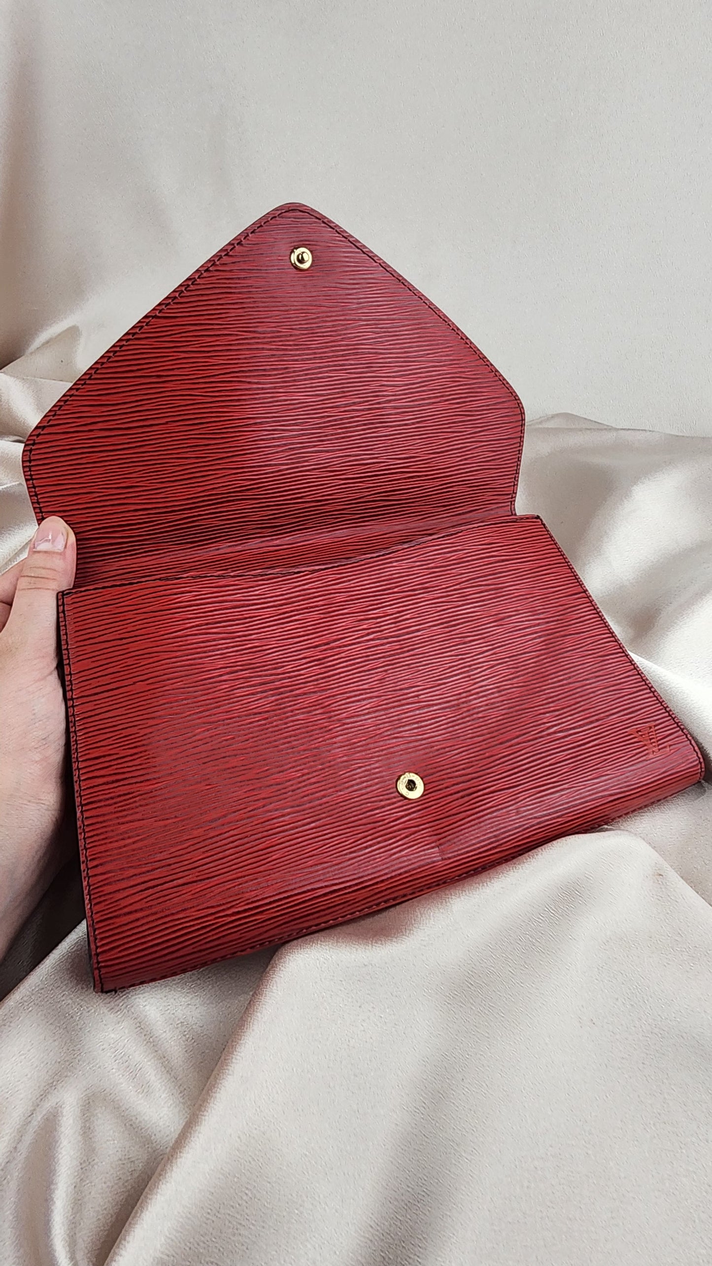 Louis Vuitton Red Epi Leather Art Deco Clutch - 901