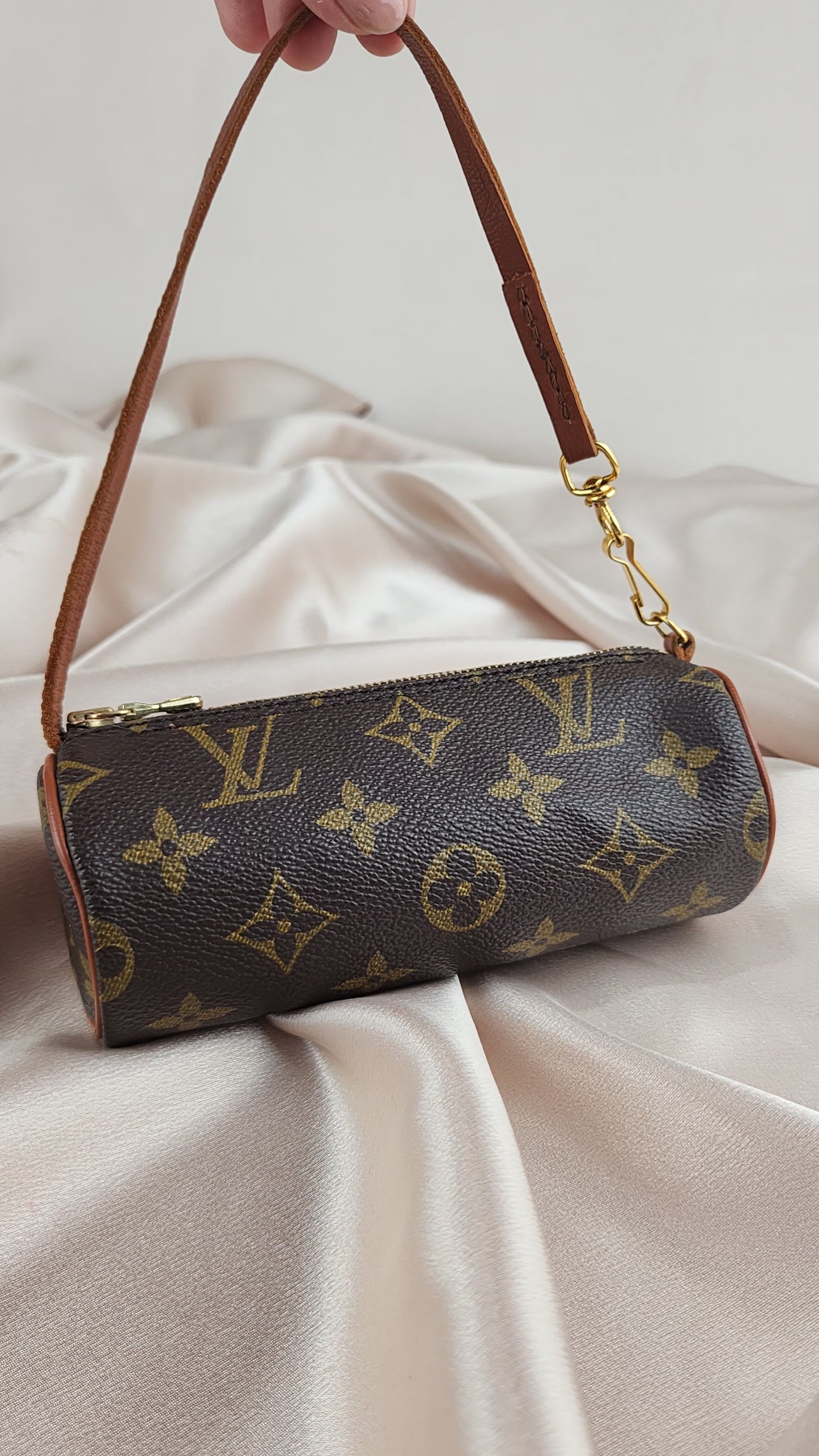 Louis Vuitton Monogram Vintage Mini Papillon Pouch - 897