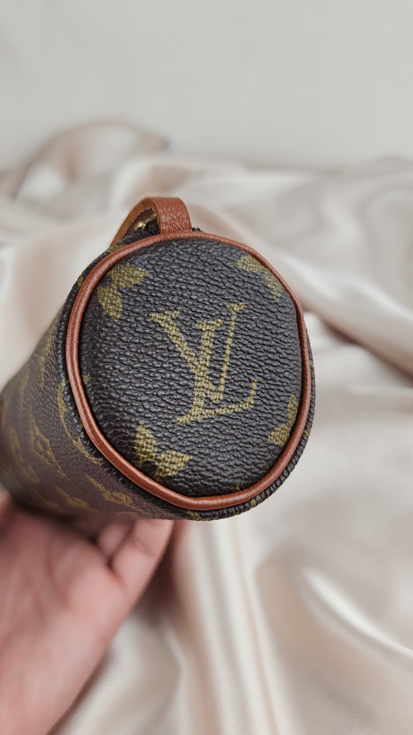 Louis Vuitton Monogram Vintage Mini Papillon Pouch - 897