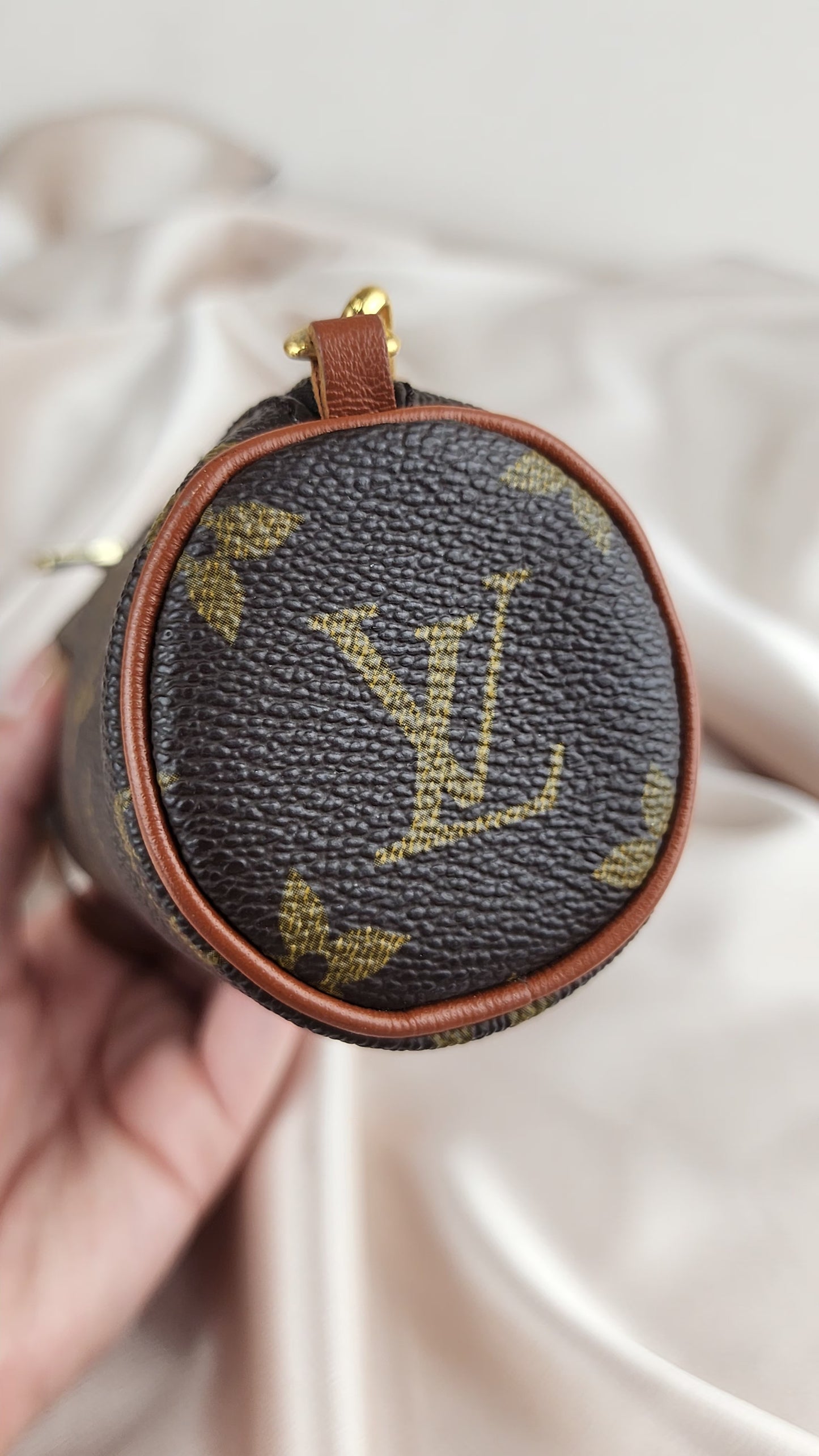 Louis Vuitton Monogram Vintage Mini Papillon Pouch - 897