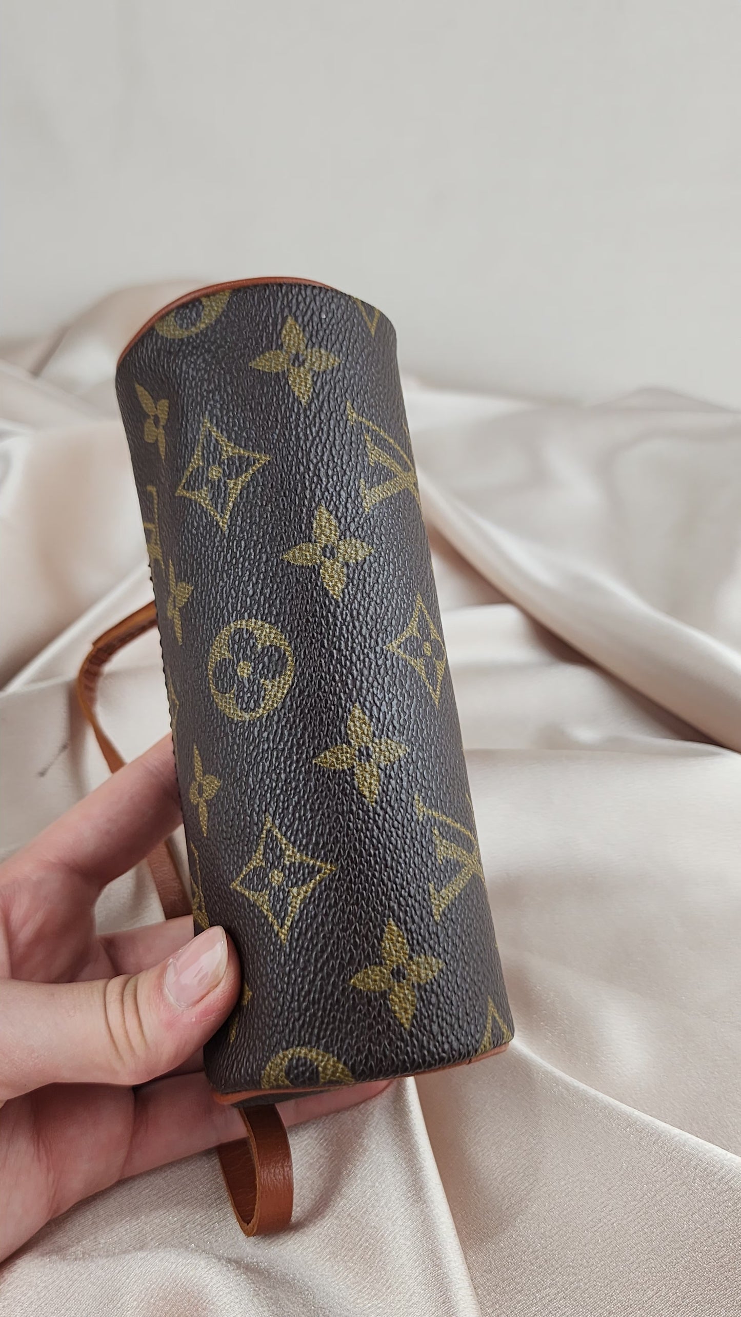 Louis Vuitton Monogram Vintage Mini Papillon Pouch - 897