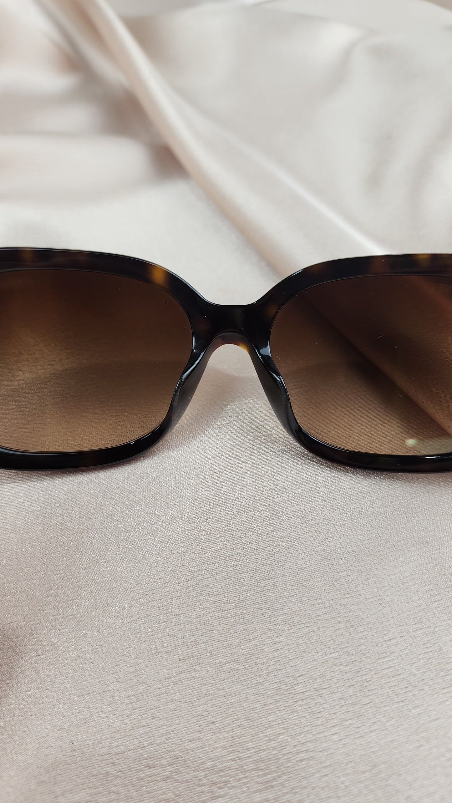 Chanel Bow Sunglasses Brown - 910