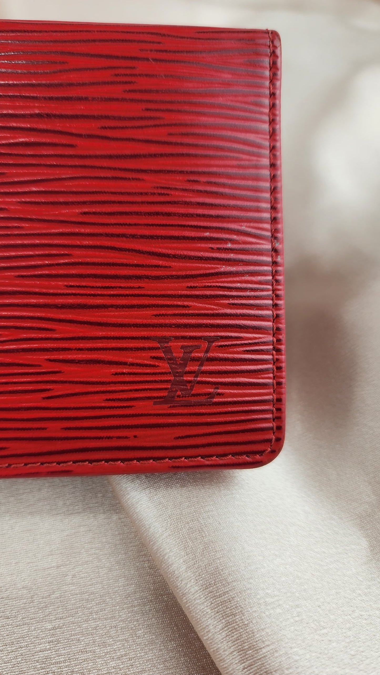 Louis Vuitton Red Epi Leather Card Case - 926