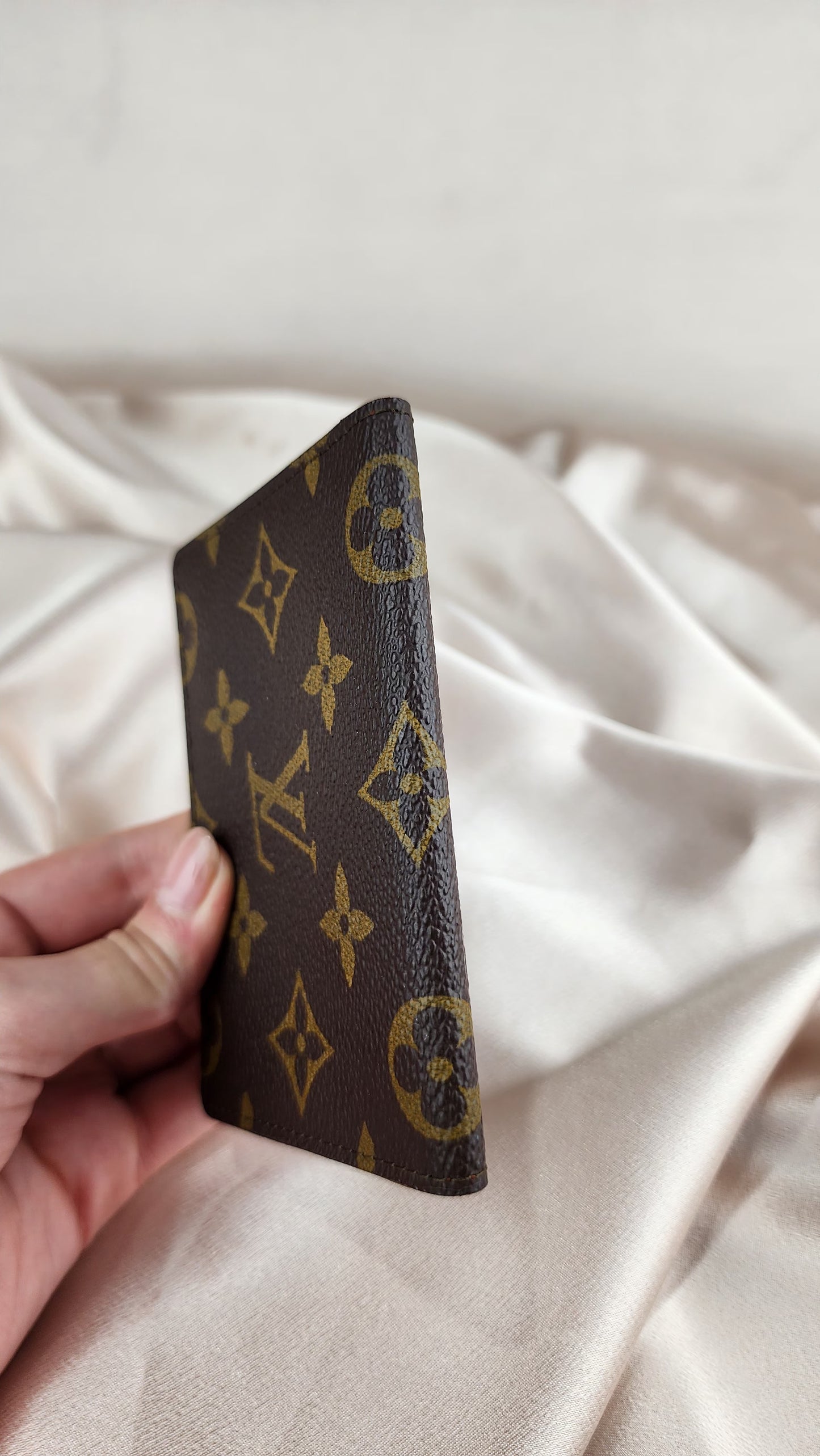 Louis Vuitton Monogram Porte 2 Cartes Vertical Pass Card Case - 925