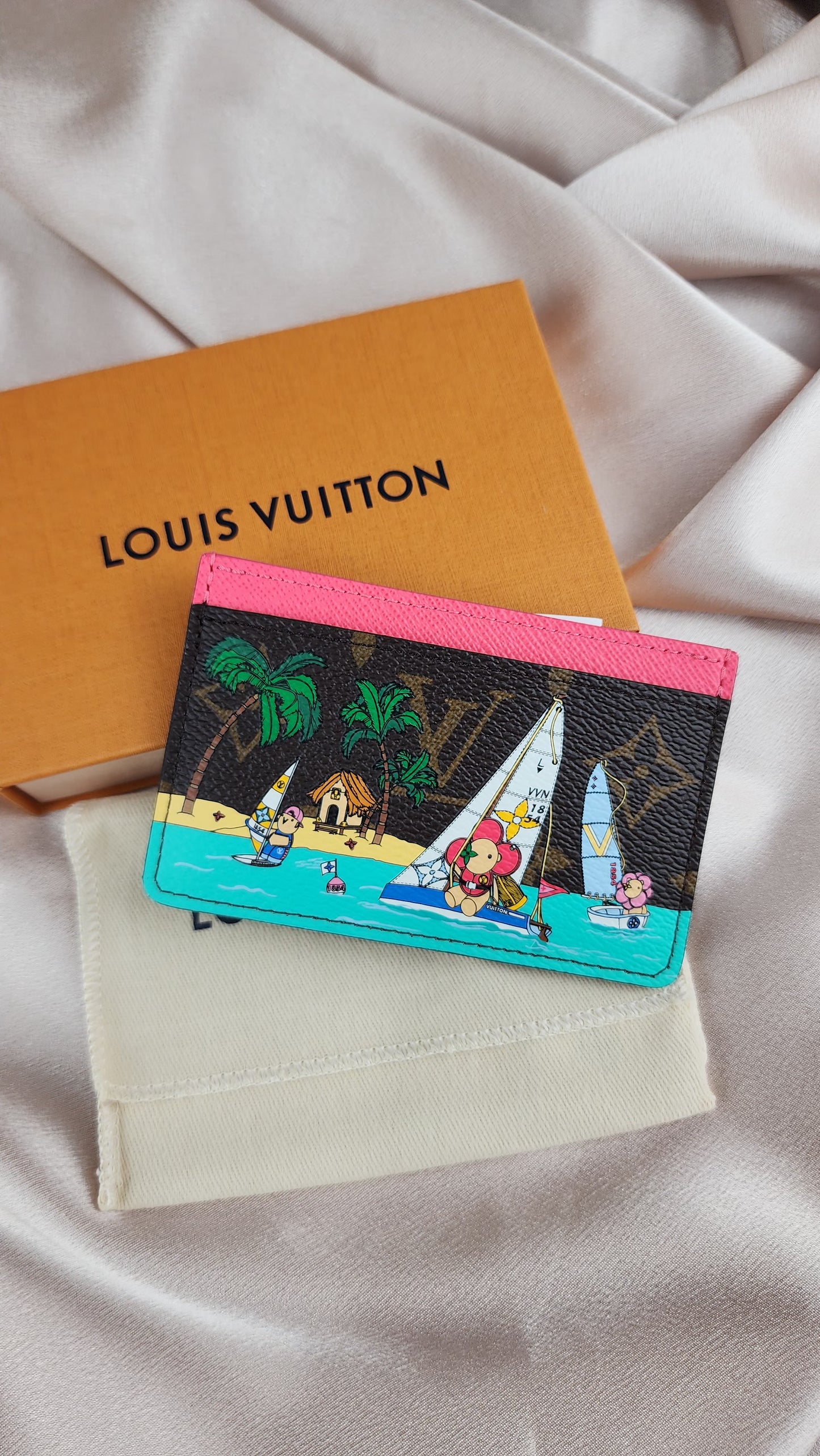 Louis Vuitton 2023 Vivienne Beach cardholder - 281