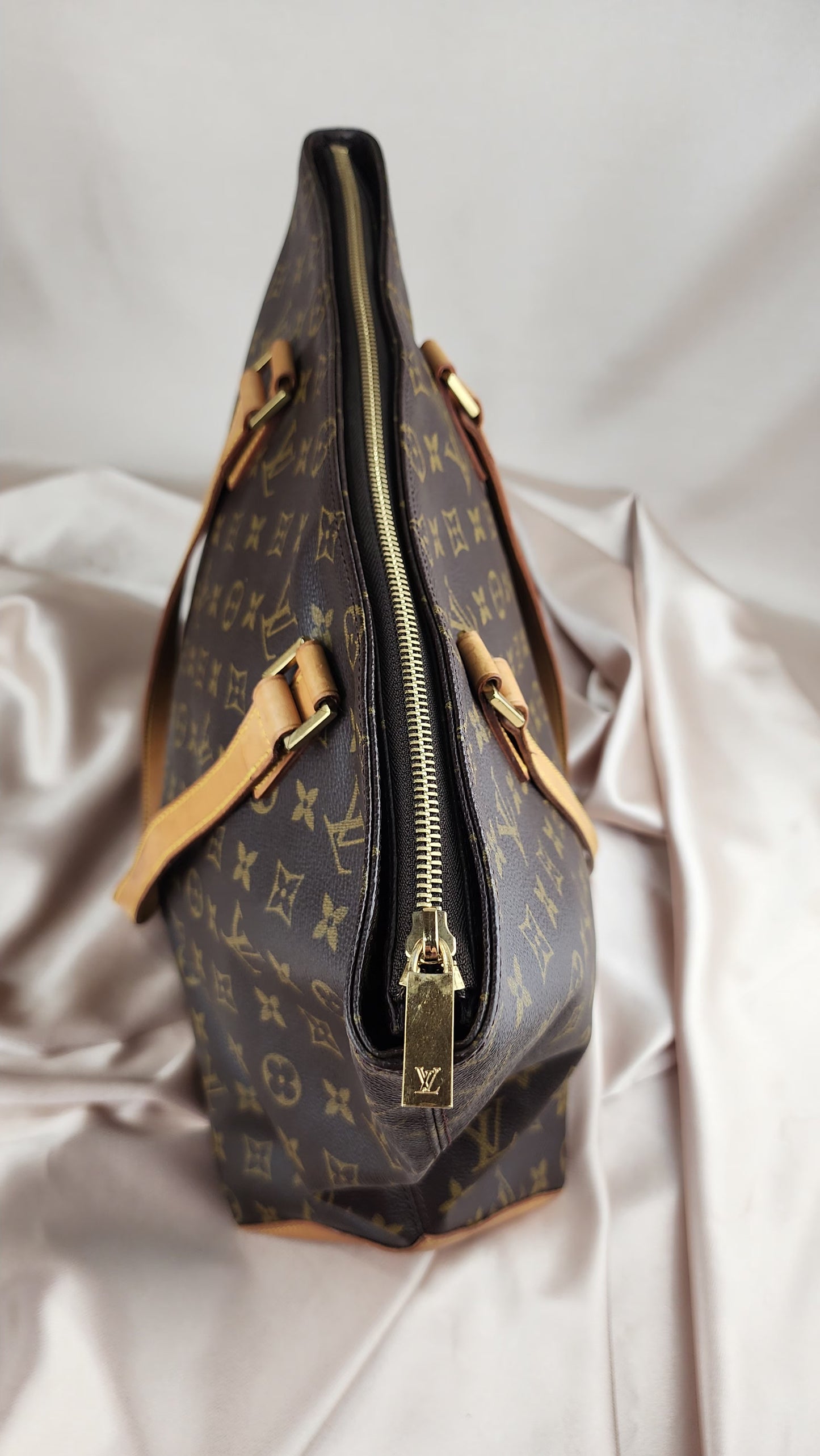 Louis Vuitton Monogram Cabas Mezzo Tote - 900