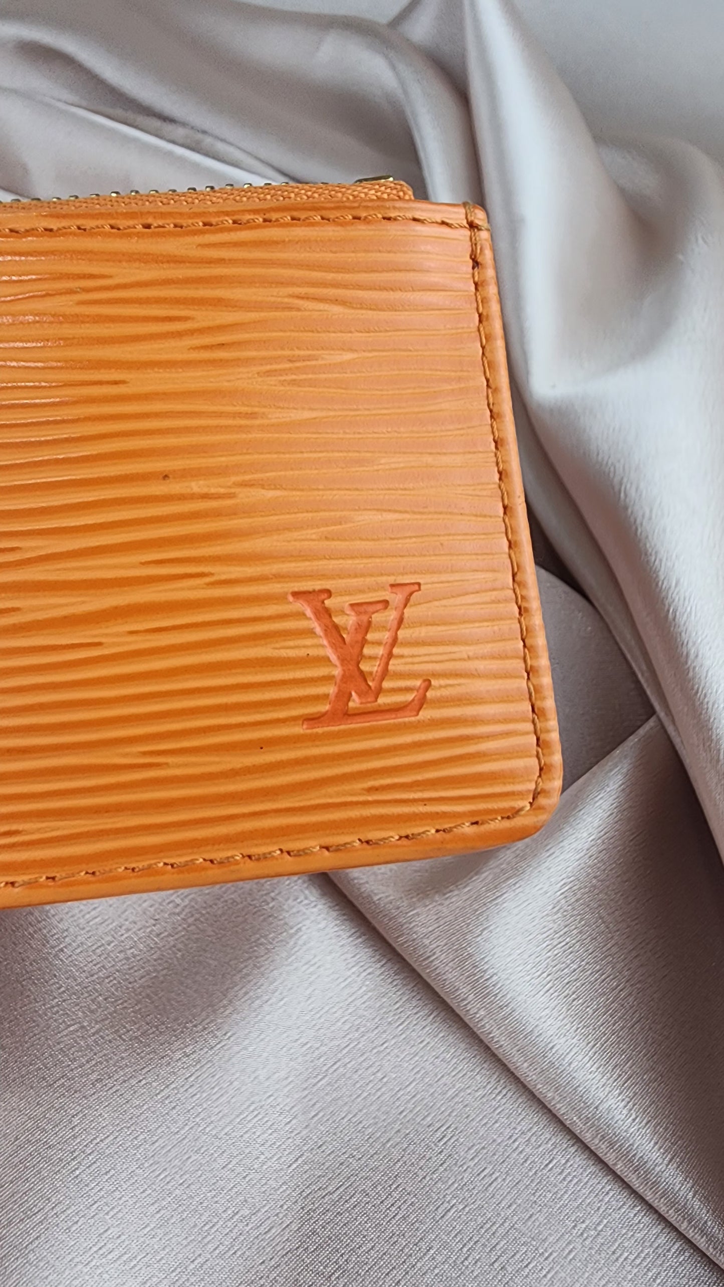 Louis Vuitton Epi Leather Cles in Orange Mandarin - 937