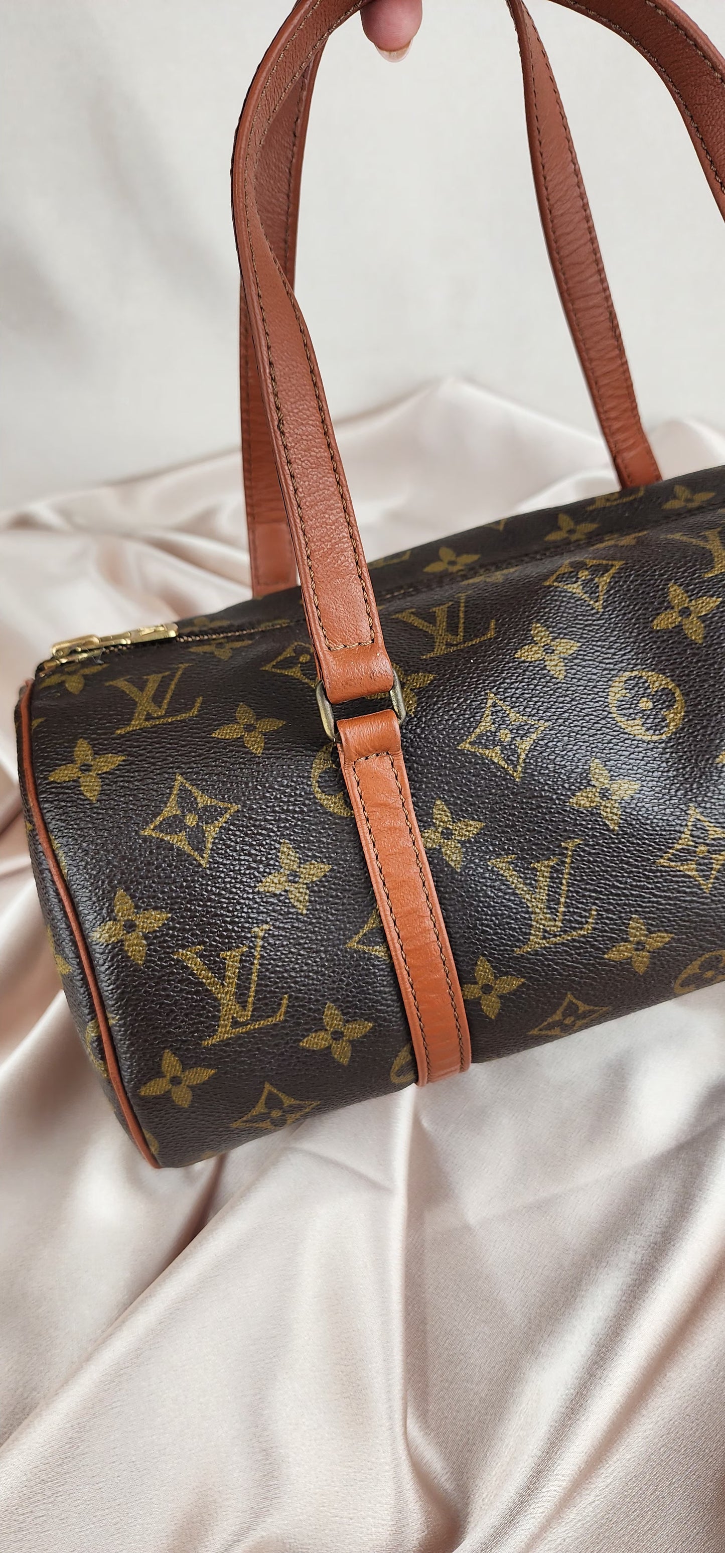 Louis Vuitton Monogram Papillon 30 Hand Bag - 959