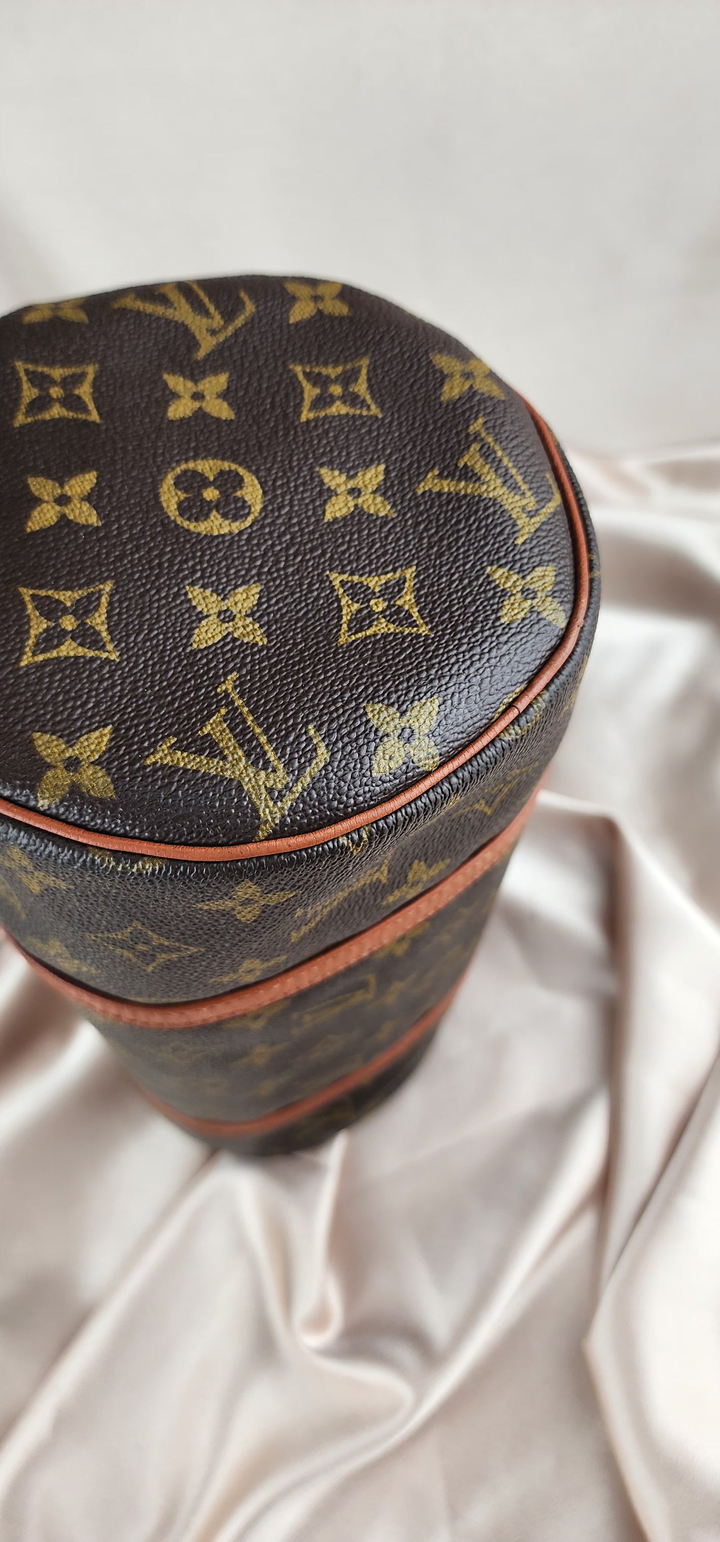 Louis Vuitton Monogram Papillon 30 Hand Bag - 959