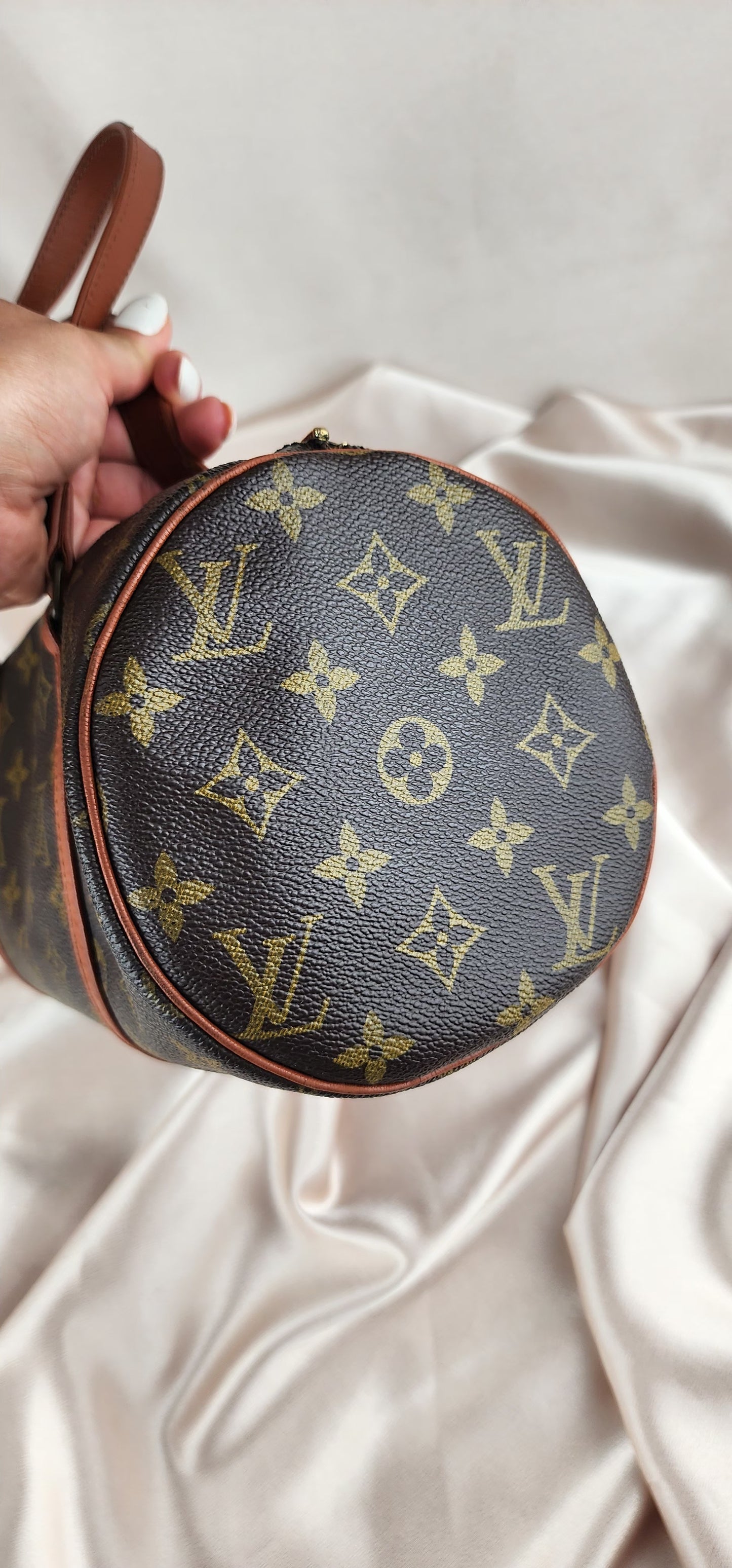 Louis Vuitton Monogram Papillon 30 Hand Bag - 959