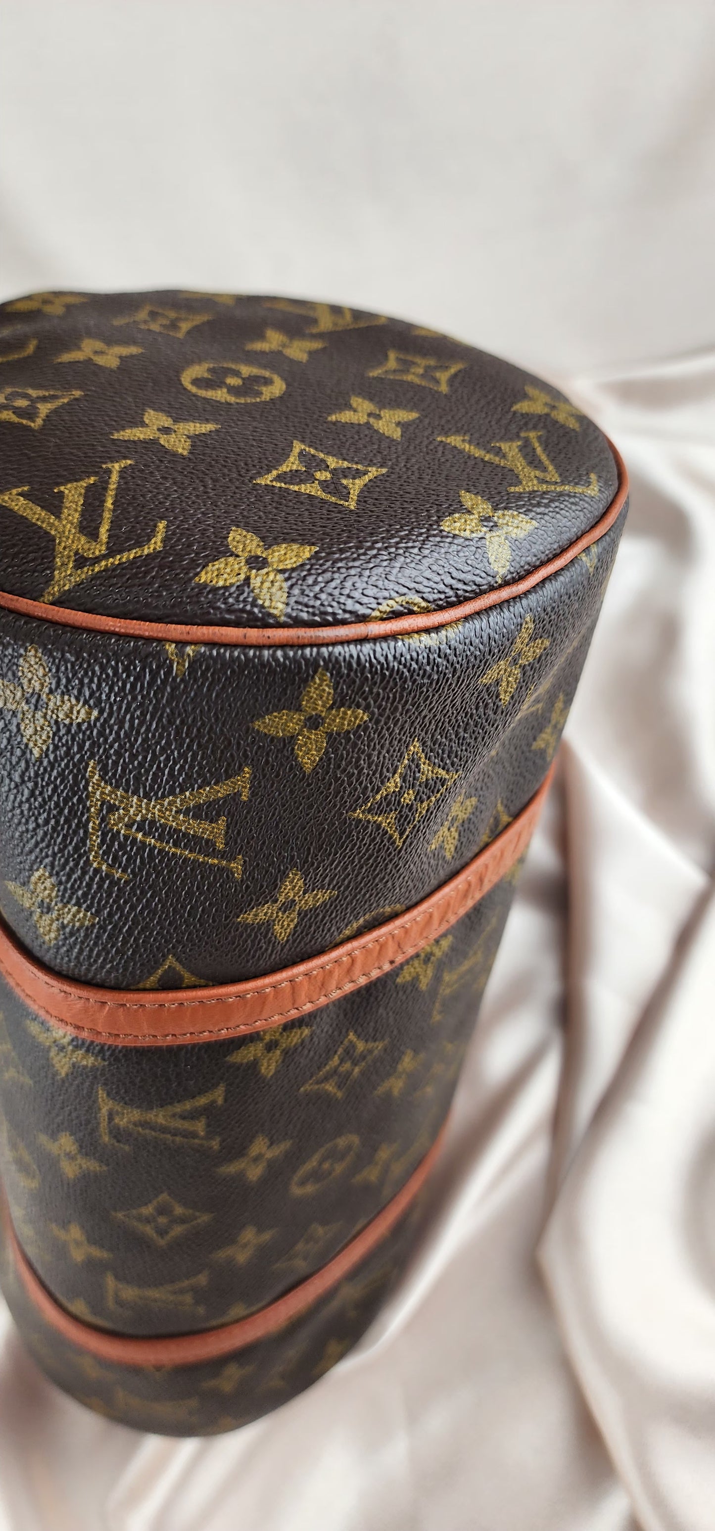 Louis Vuitton Monogram Papillon 30 Hand Bag - 959