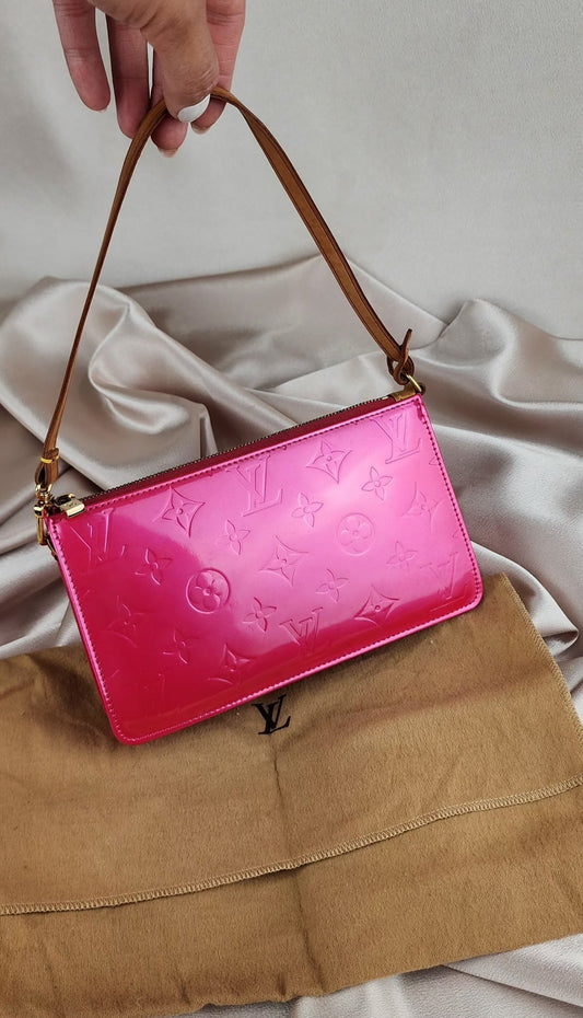 Louis Vuitton Monogram Vernis Lexington Fuchsia Pink Pochette - 957