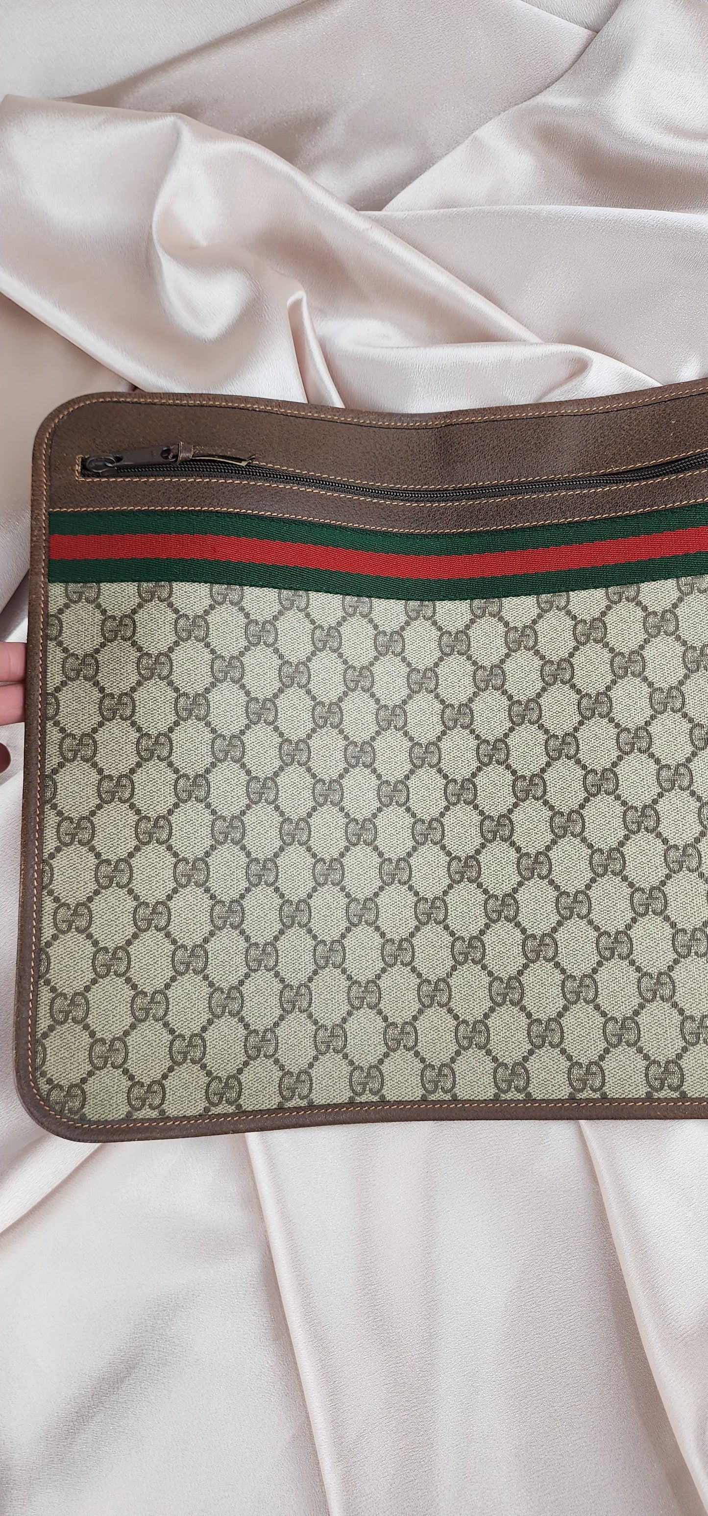 Gucci GG Supreme Sherry Line Laptop Case - 966