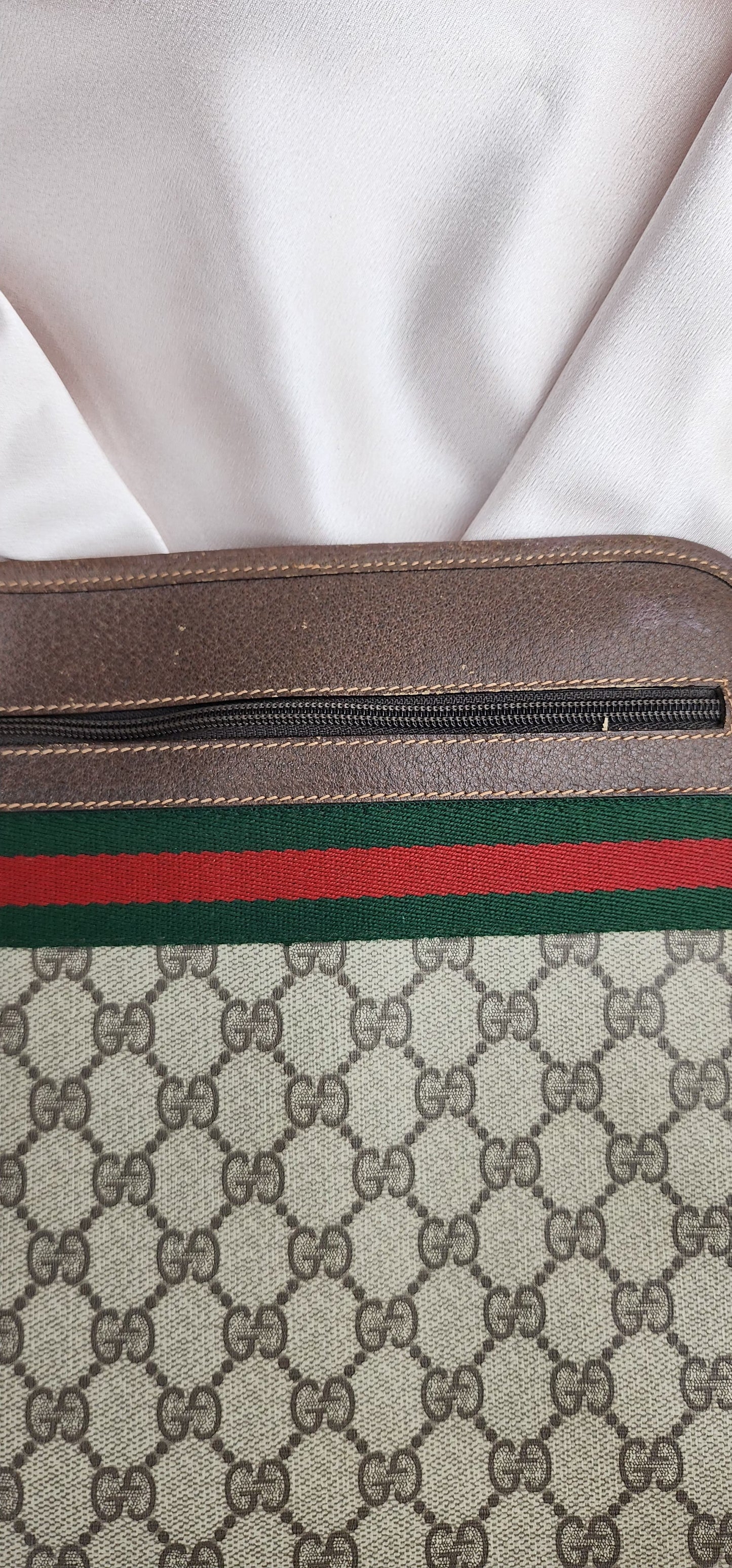 Gucci GG Supreme Sherry Line Laptop Case - 966