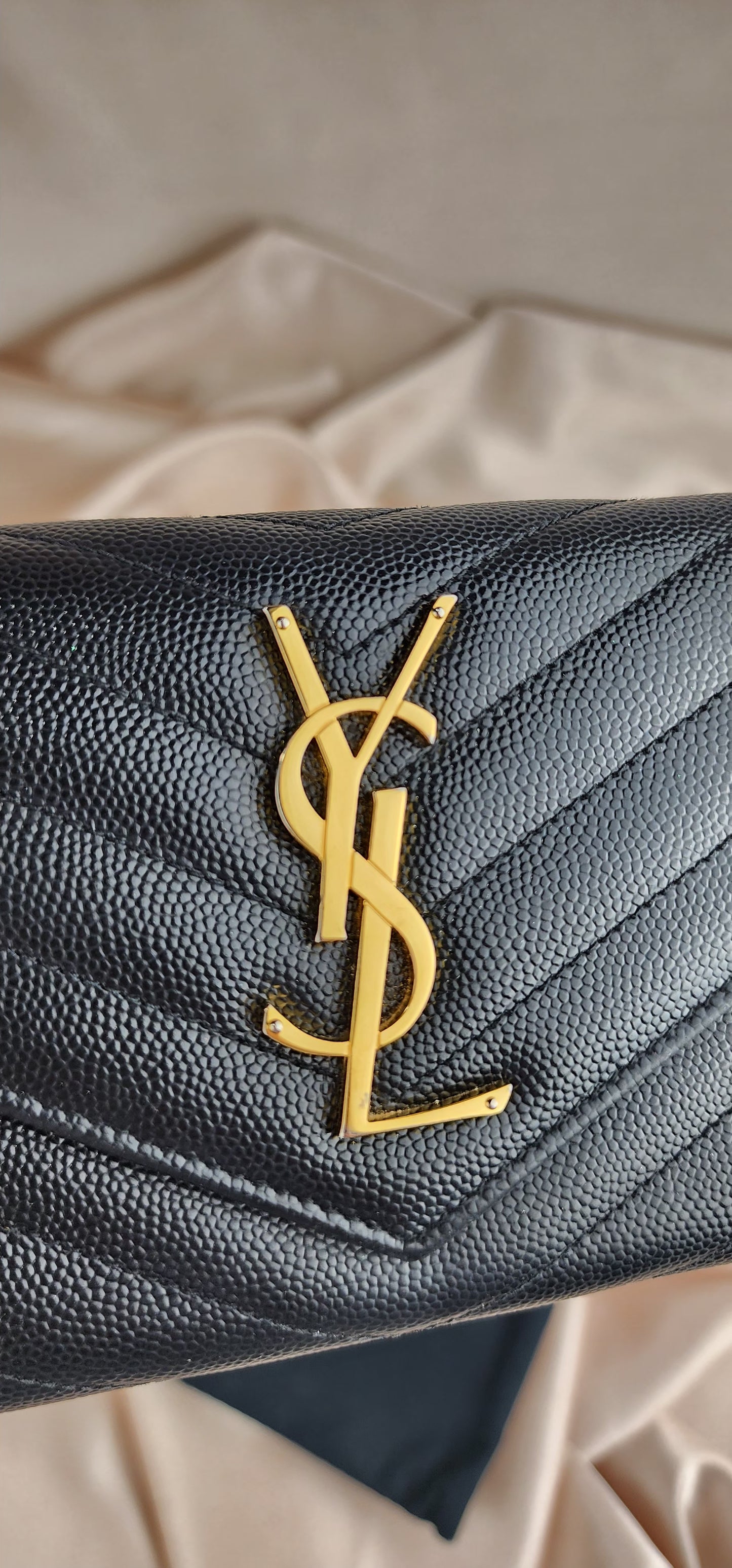 Saint Laurent V Stitch Leather Wallet  - 976